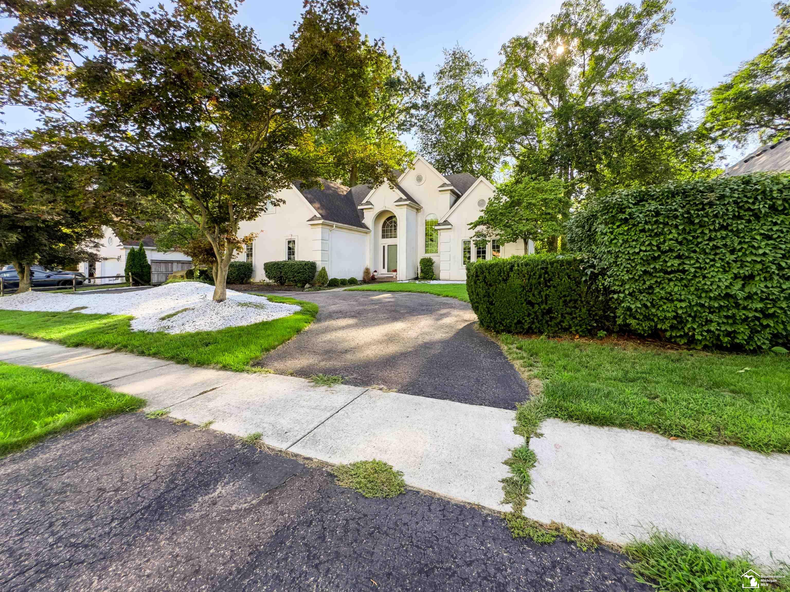 1st image of 7241 Hidden Valley Dr, Lambertville, MI 48144 | MLS# 50218827