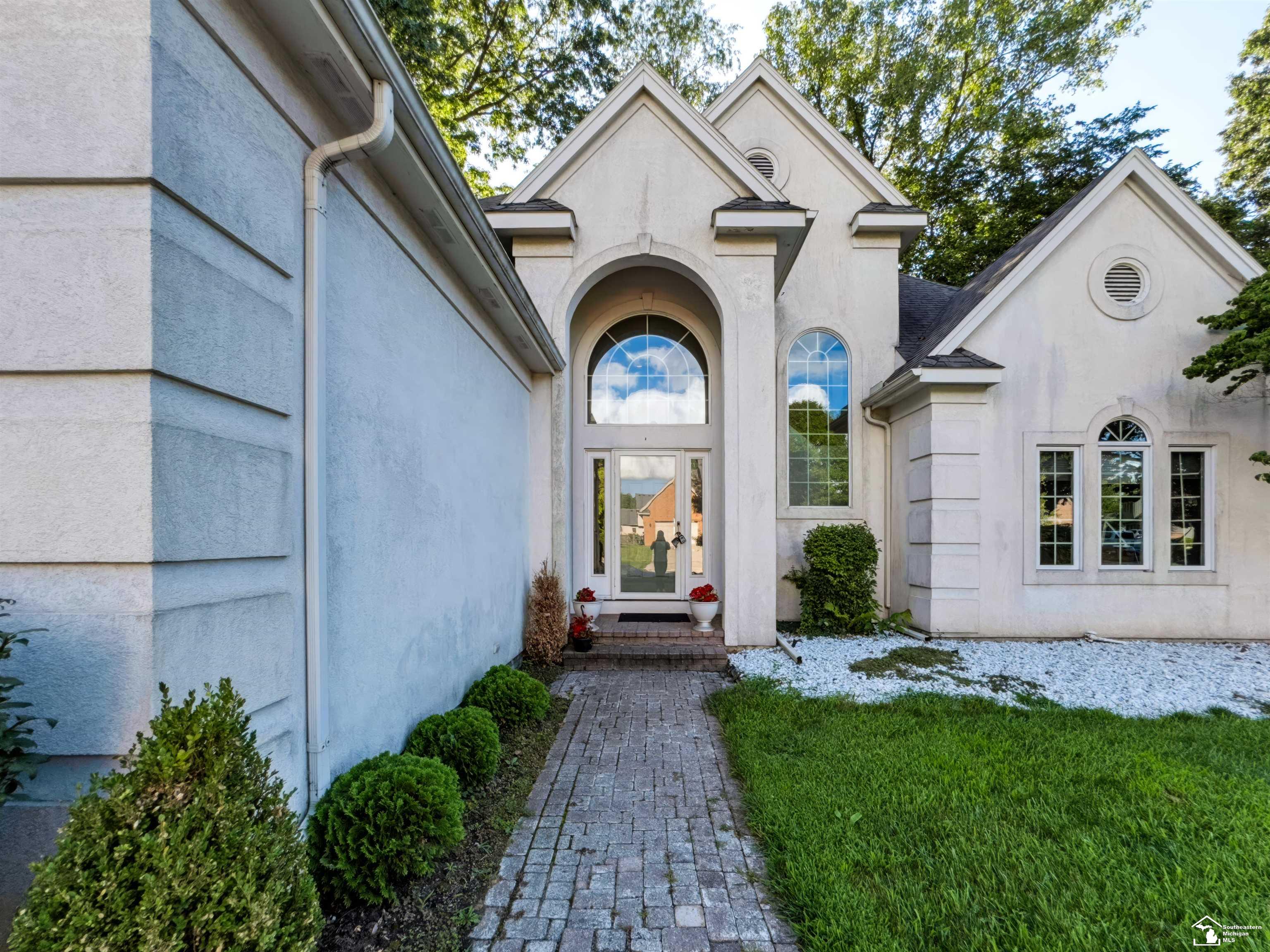 3rd image of 7241 Hidden Valley Dr, Lambertville, MI 48144 | MLS# 50218827