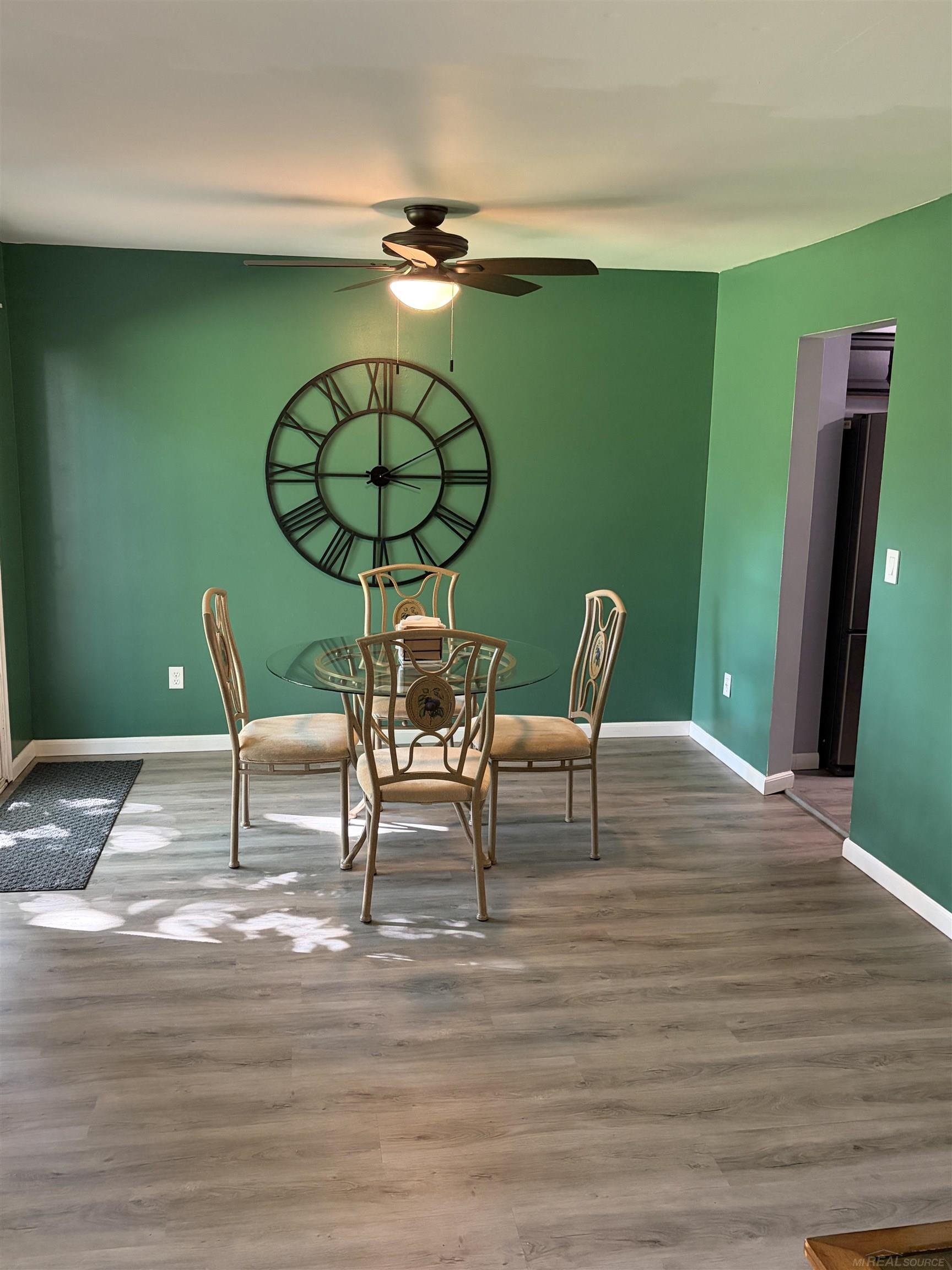 Listing Photo 5 - Condo for sale in building located at 37688 Charter Oaks Blvd, Clinton Township, MI 48036
