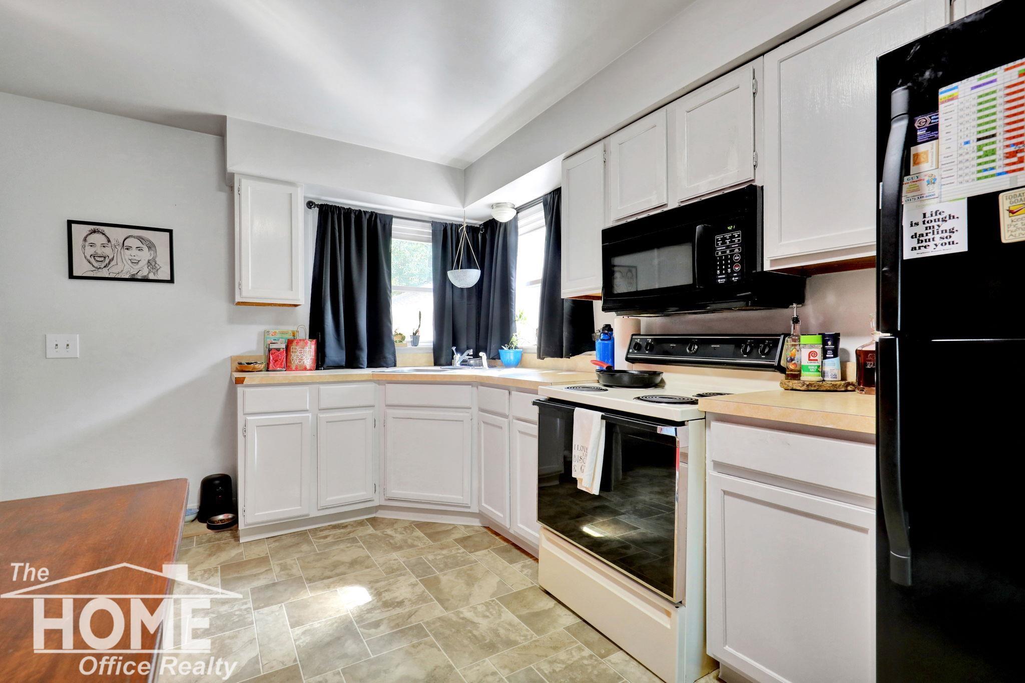 5th image of 825 W Lake Lansing Rd, East Lansing, MI 48823 | MLS# 50218862