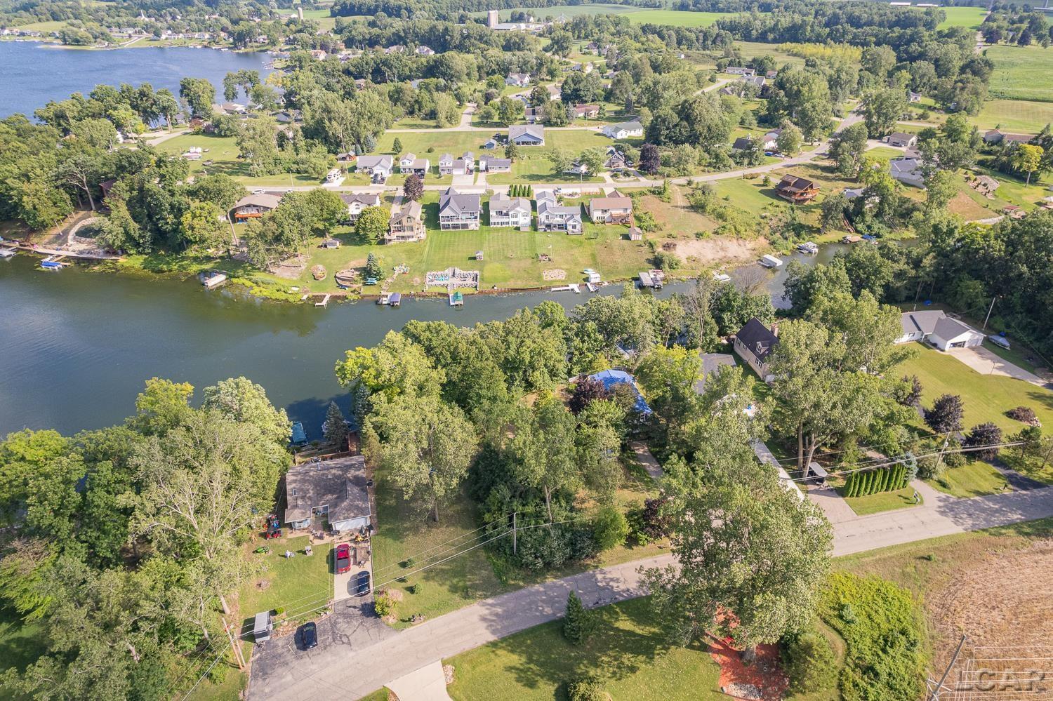 3rd image of 10801 Woodbrook Dr, Cement City, MI 49233 | MLS# 56050218865