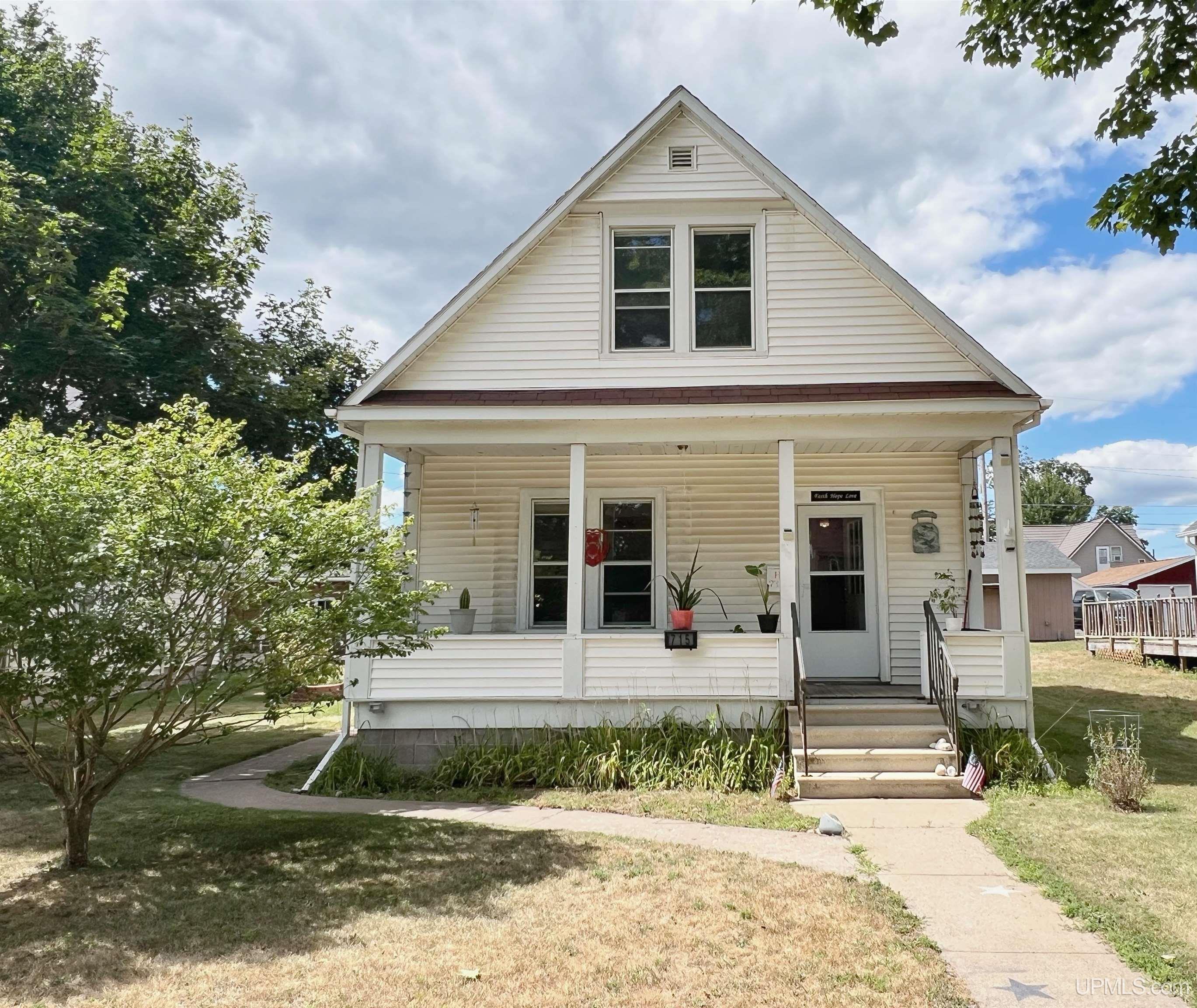 715 Brown Street
