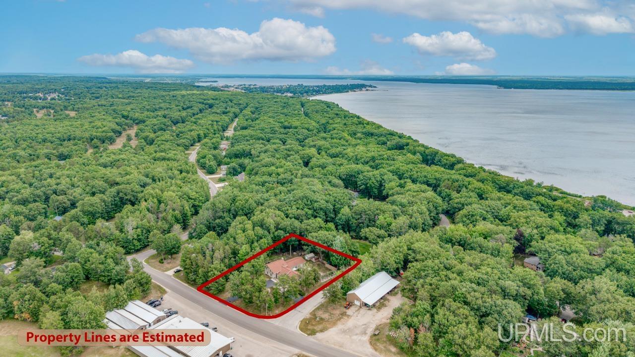 3rd image of 7535 N Lake Bluff 194 Rd, Gladstone, MI 49837 | MLS# 50218880