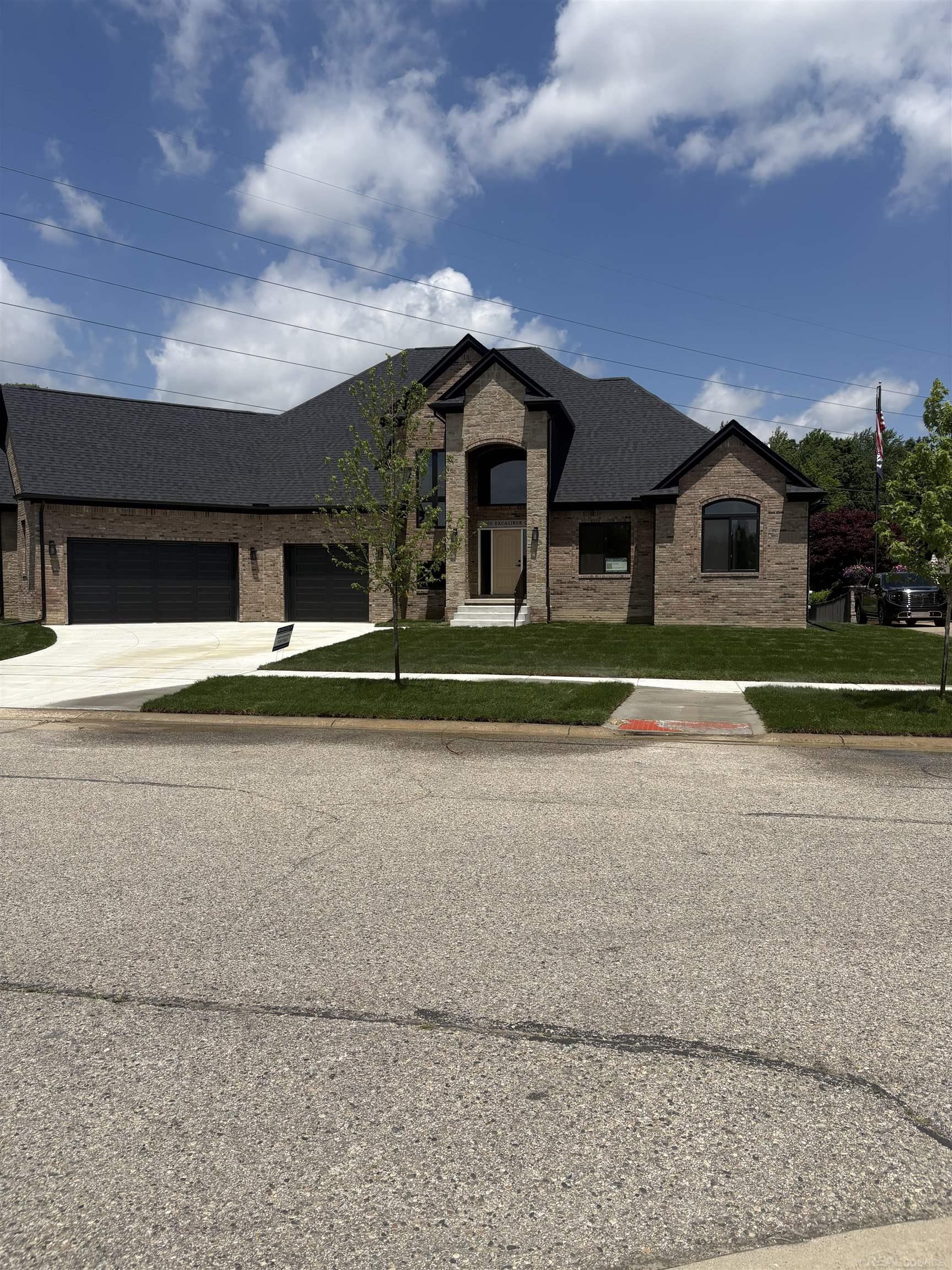 1st image of 10505 Excalibur Dr, Shelby Township, MI 48315 | MLS# 58050218899