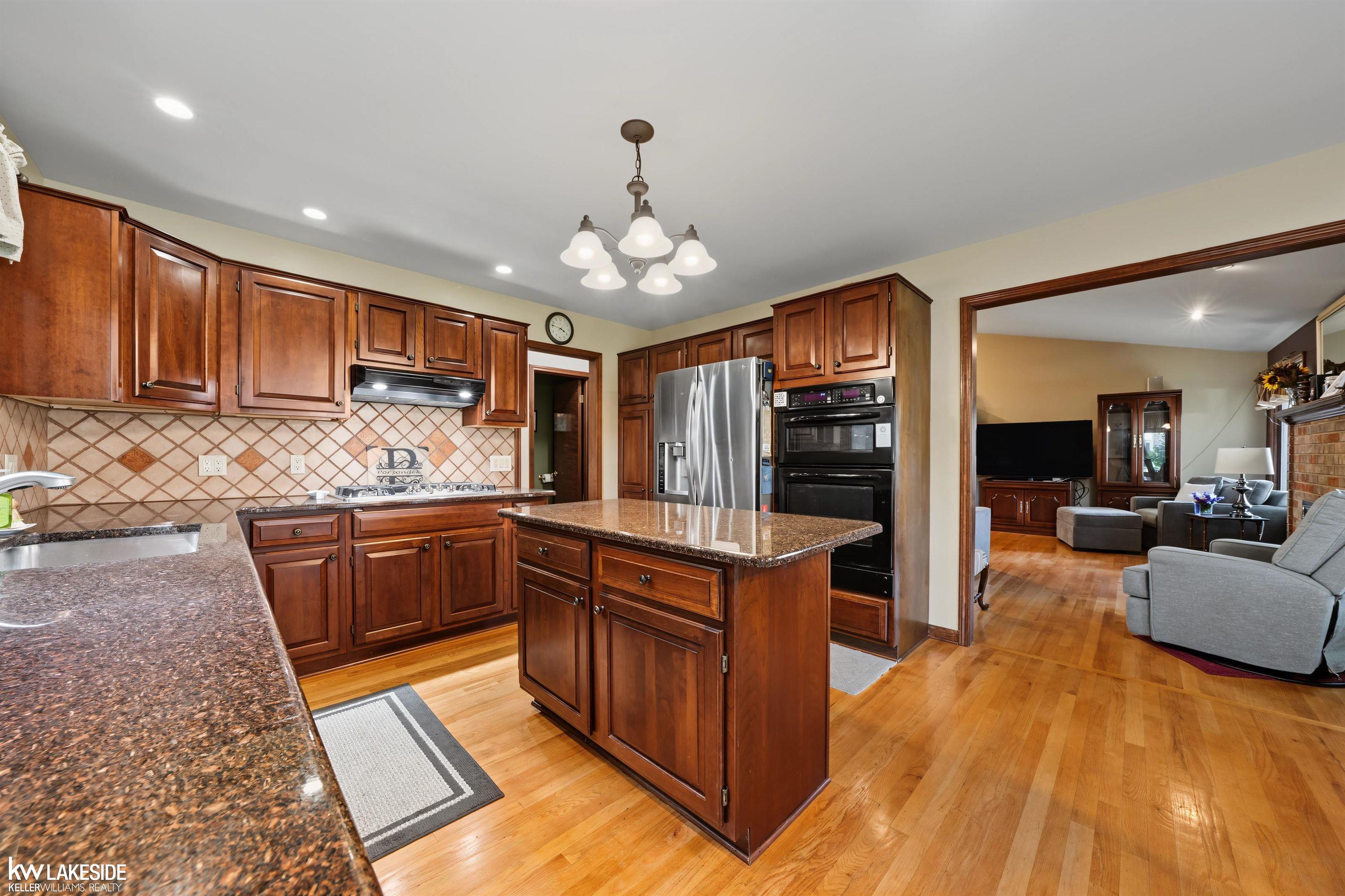 5th image of 4418 Bayleaf Dr, Sterling Heights, MI 48314 | MLS# 50218930