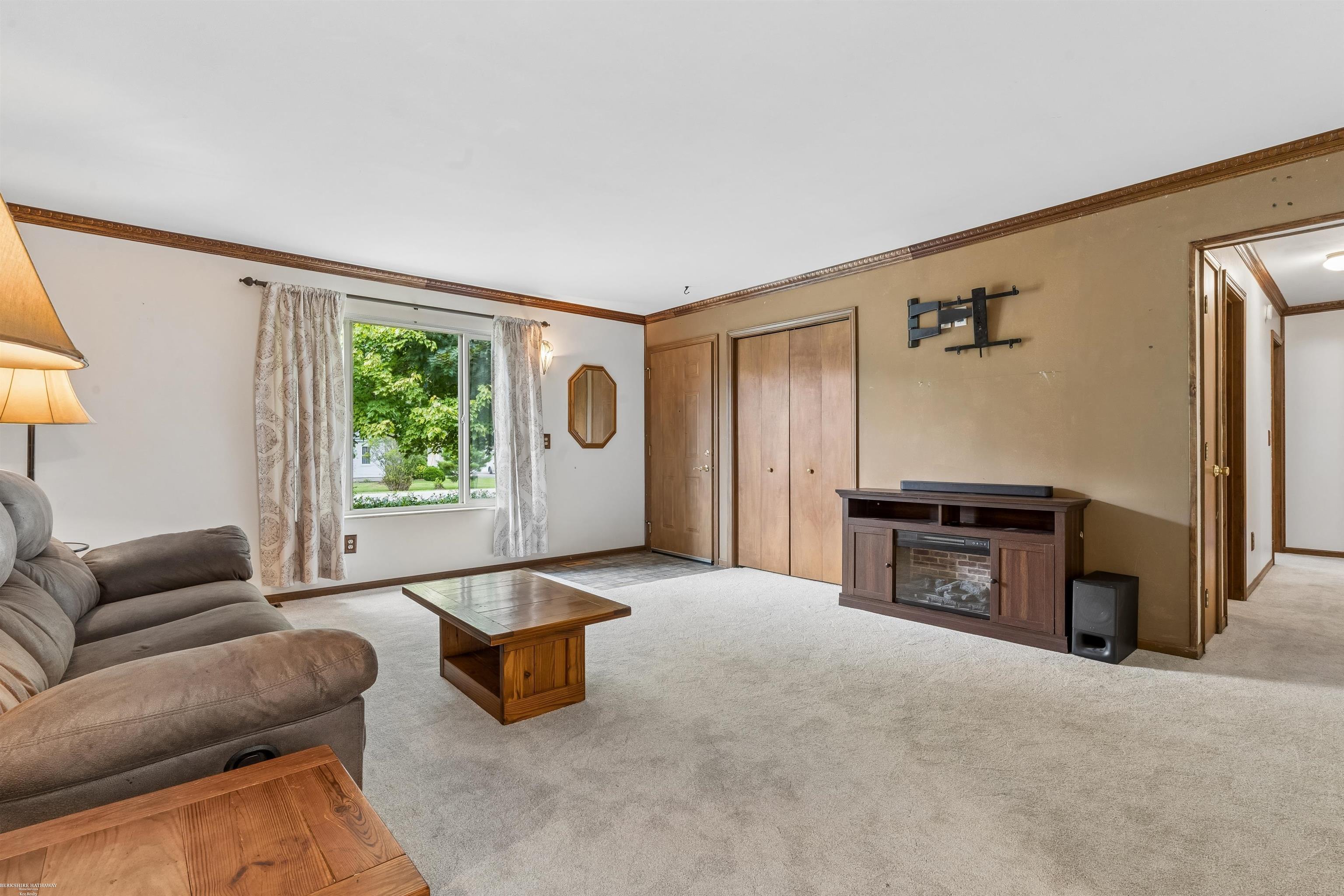 Photo 4 of Single family home for sale at 1510 Allen Rd, Kimball, MI 48074 | MLS# 58050218963 | Listing updated on 2026-10-06
