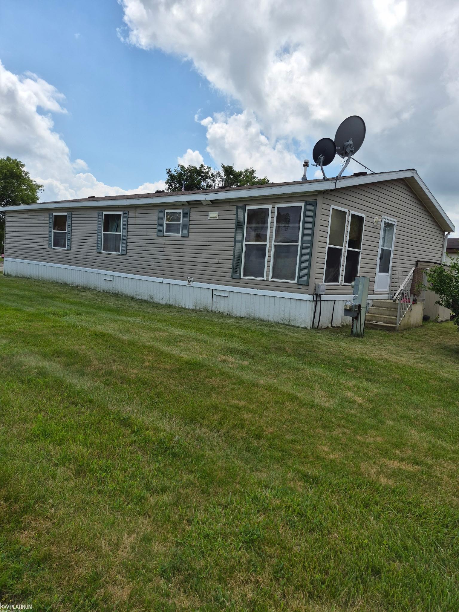 3rd image of 366 Diamond Cir, Whitmore Lake, MI 48189 | MLS# 50218989