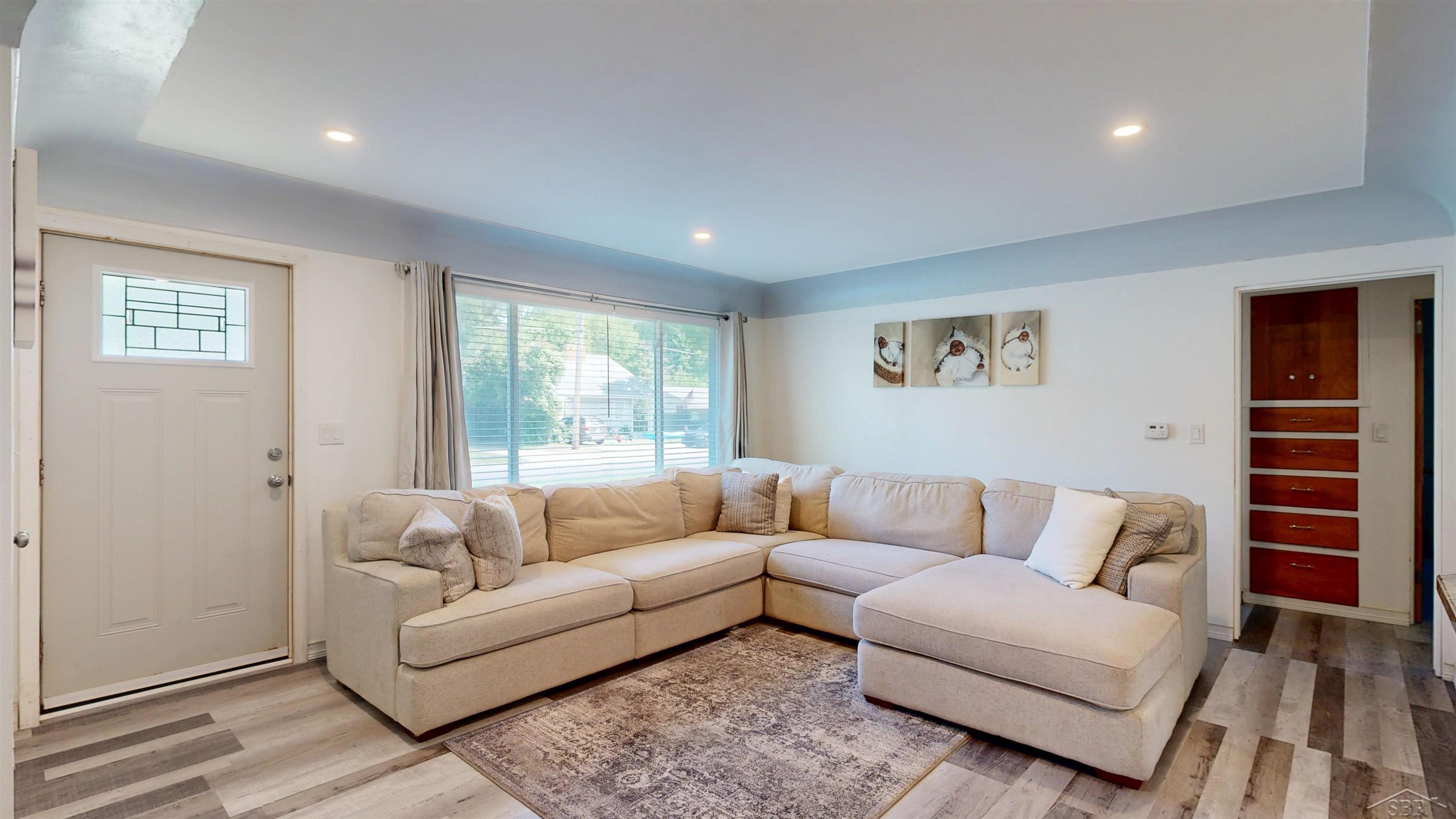 2nd image of 3048 Dixie Ct, Saginaw, MI 48601 | MLS# 50218996