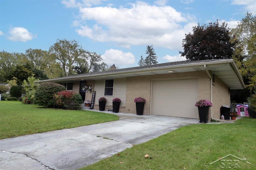 3rd image of 205 W St Andrews Rd, Midland, MI 48640 | MLS# 50219030