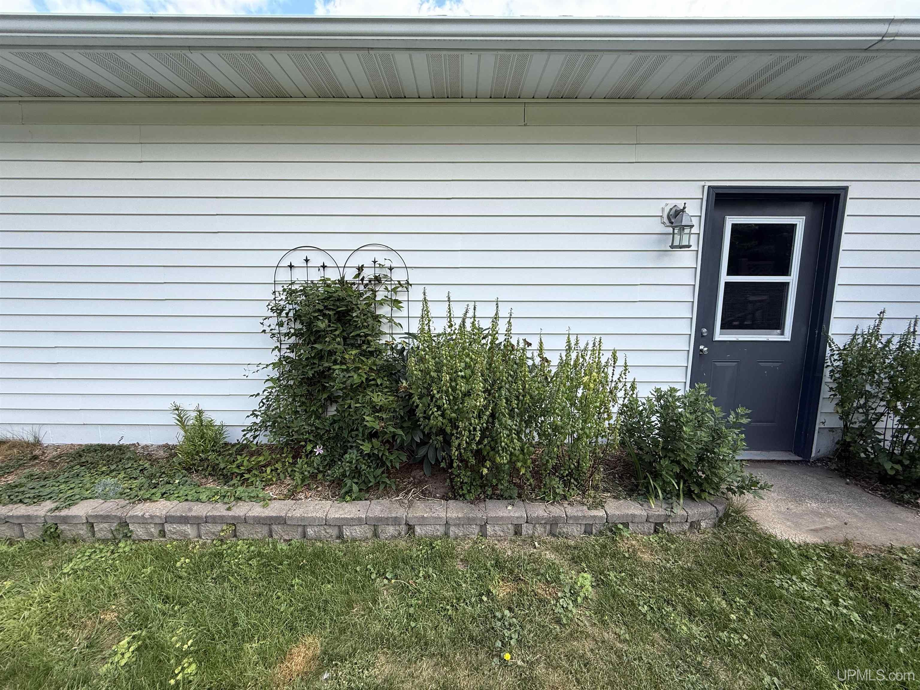 28th image of 525 Erie Ave, Marquette, MI 49855 | MLS# 50219035