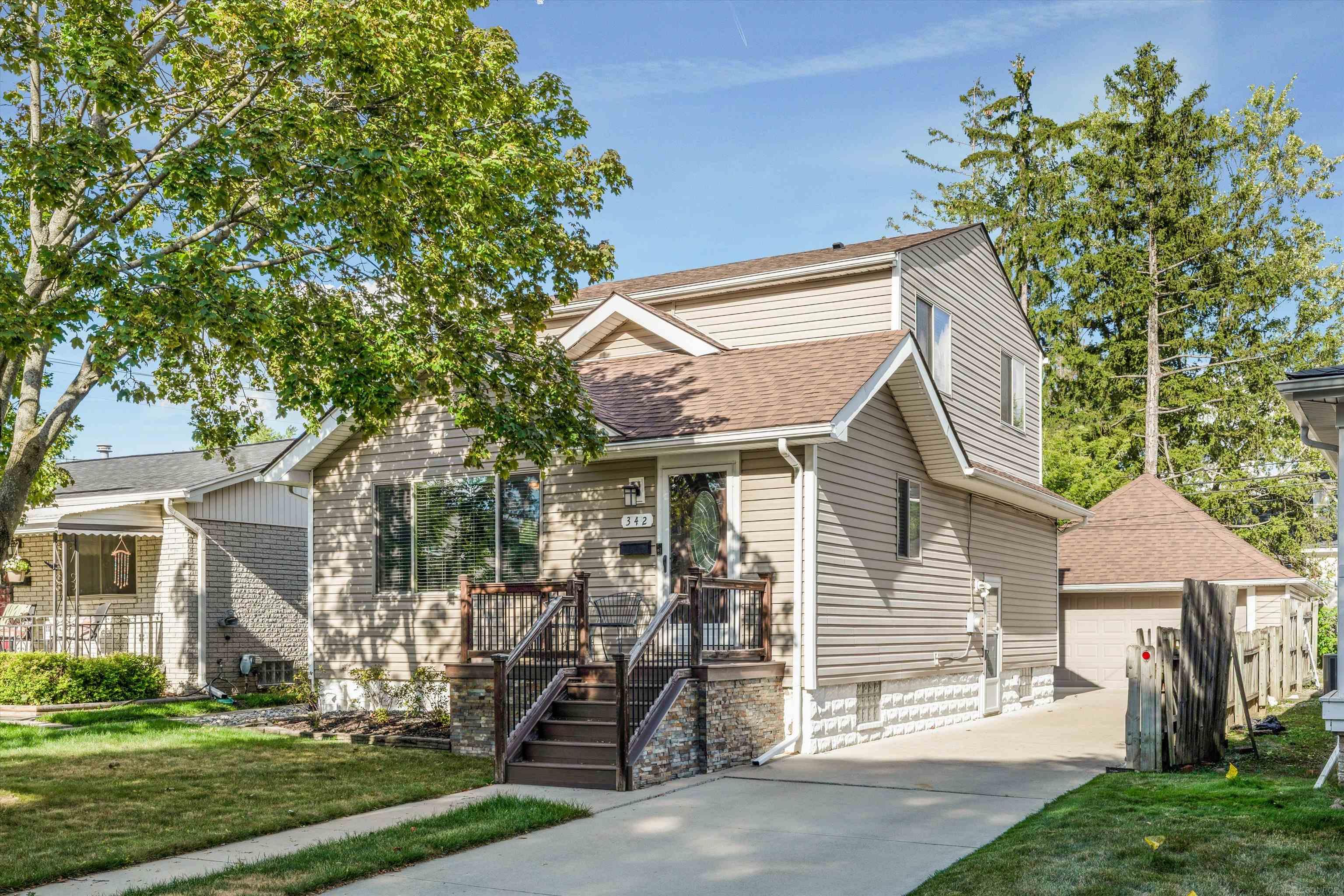 Photo 1 of Single family home for sale at 342 N Marias Ave, Clawson, MI 48017 | MLS# 58050219044 | Listing updated on 2026-09-18