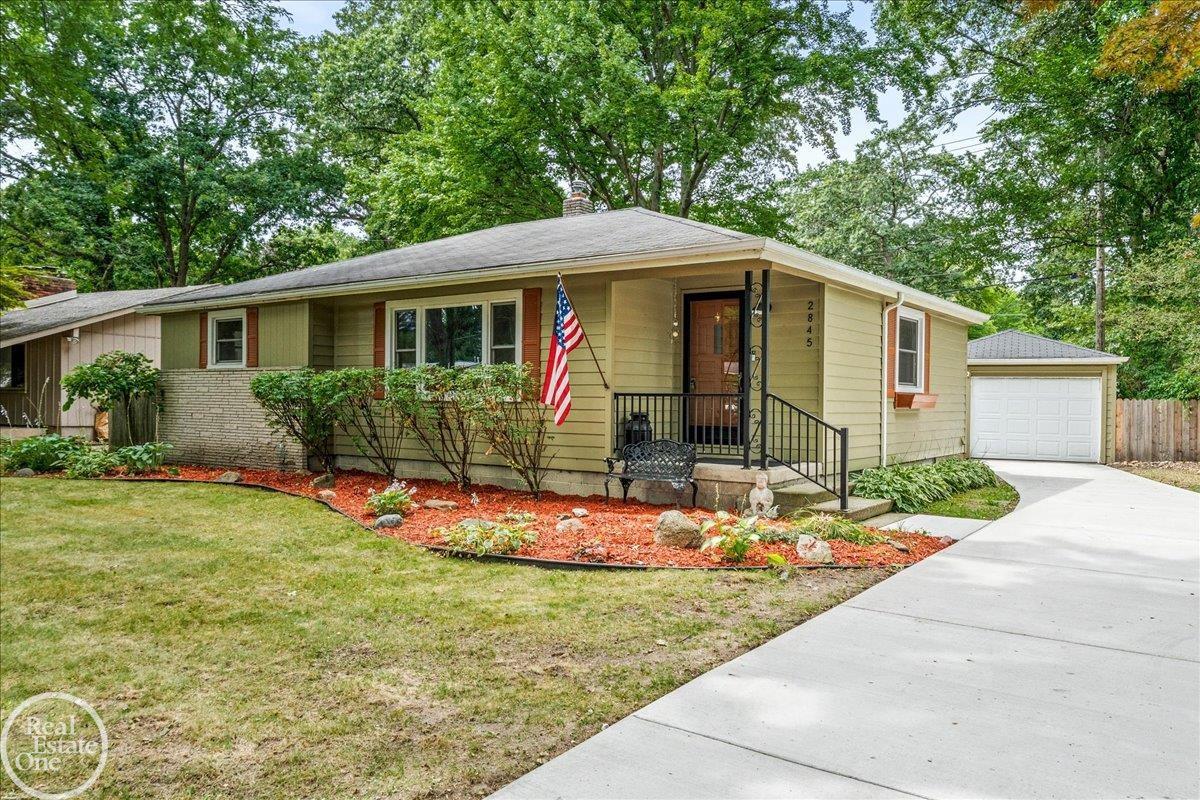 2nd image of 2845 Monticello Dr, Port Huron, MI 48060 | MLS# 50219045