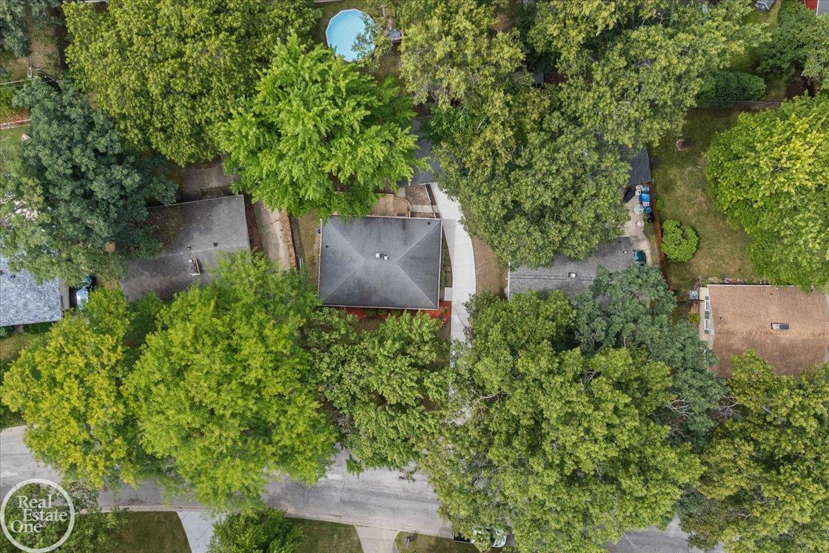 26th image of 2845 Monticello Dr, Port Huron, MI 48060 | MLS# 50219045