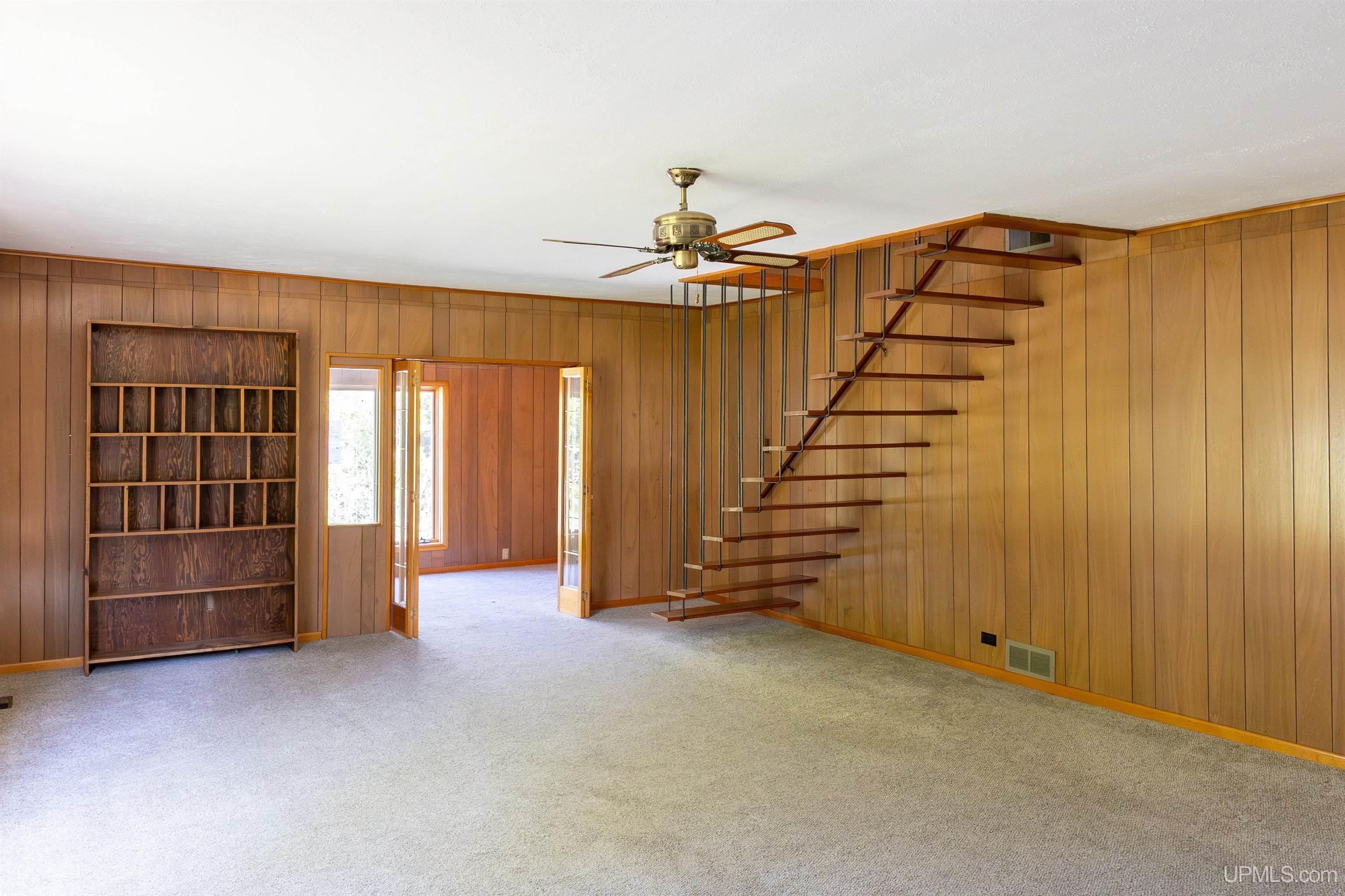 3rd image of 56902 Hecla St, Calumet, MI 49913 | MLS# 50219056