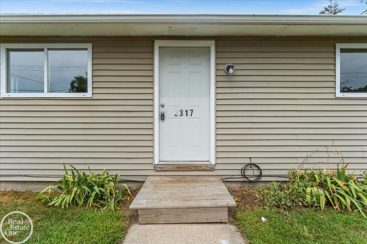 2nd image of 2317 2319 15th St, Port Huron, MI 48060 | MLS# 50219058