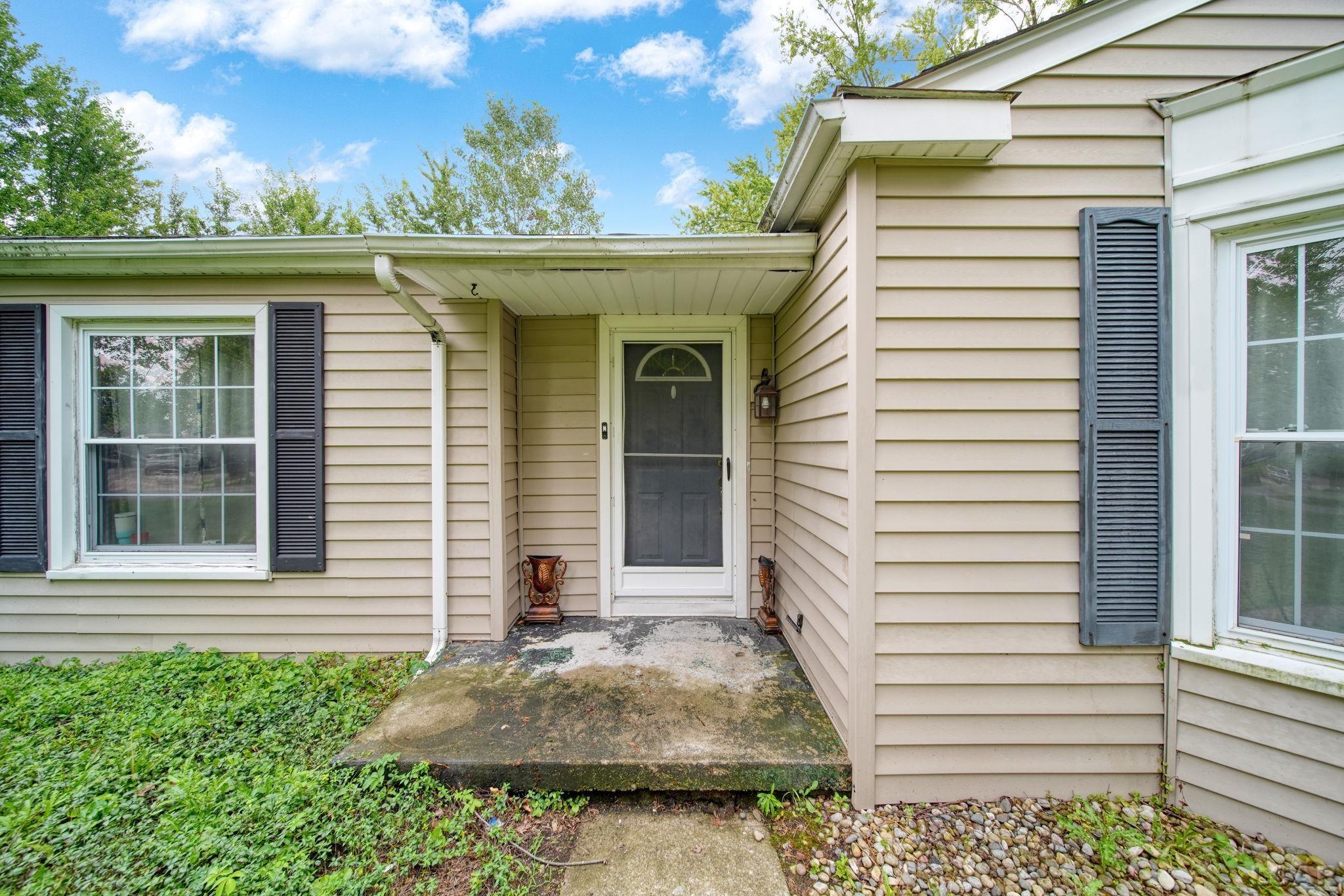3rd image of 434 W Westwood Dr, Adrian, MI 49221 | MLS# 50219067