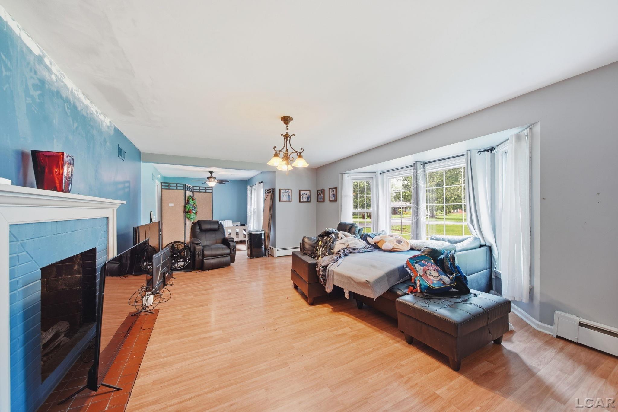 5th image of 434 W Westwood Dr, Adrian, MI 49221 | MLS# 50219067
