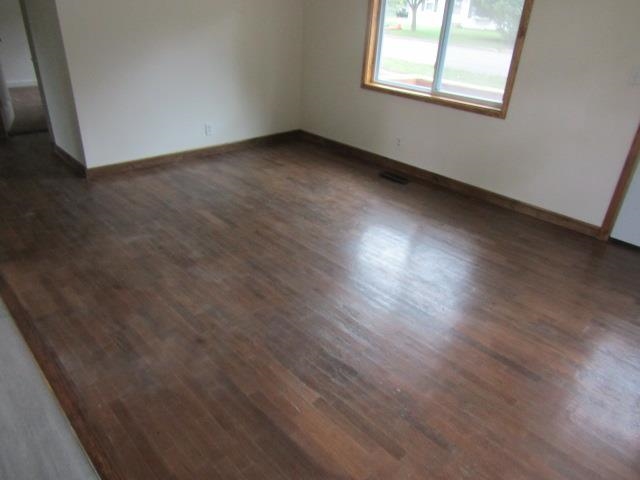 3rd image of 815 Woodlawn Ave, Owosso, MI 48867 | MLS# 50219068