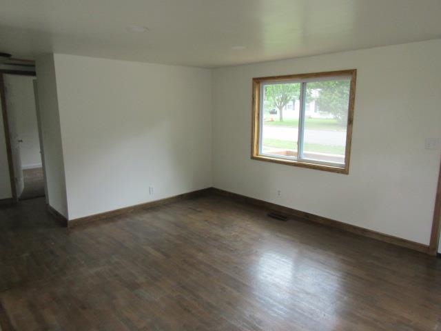 5th image of 815 Woodlawn Ave, Owosso, MI 48867 | MLS# 50219068