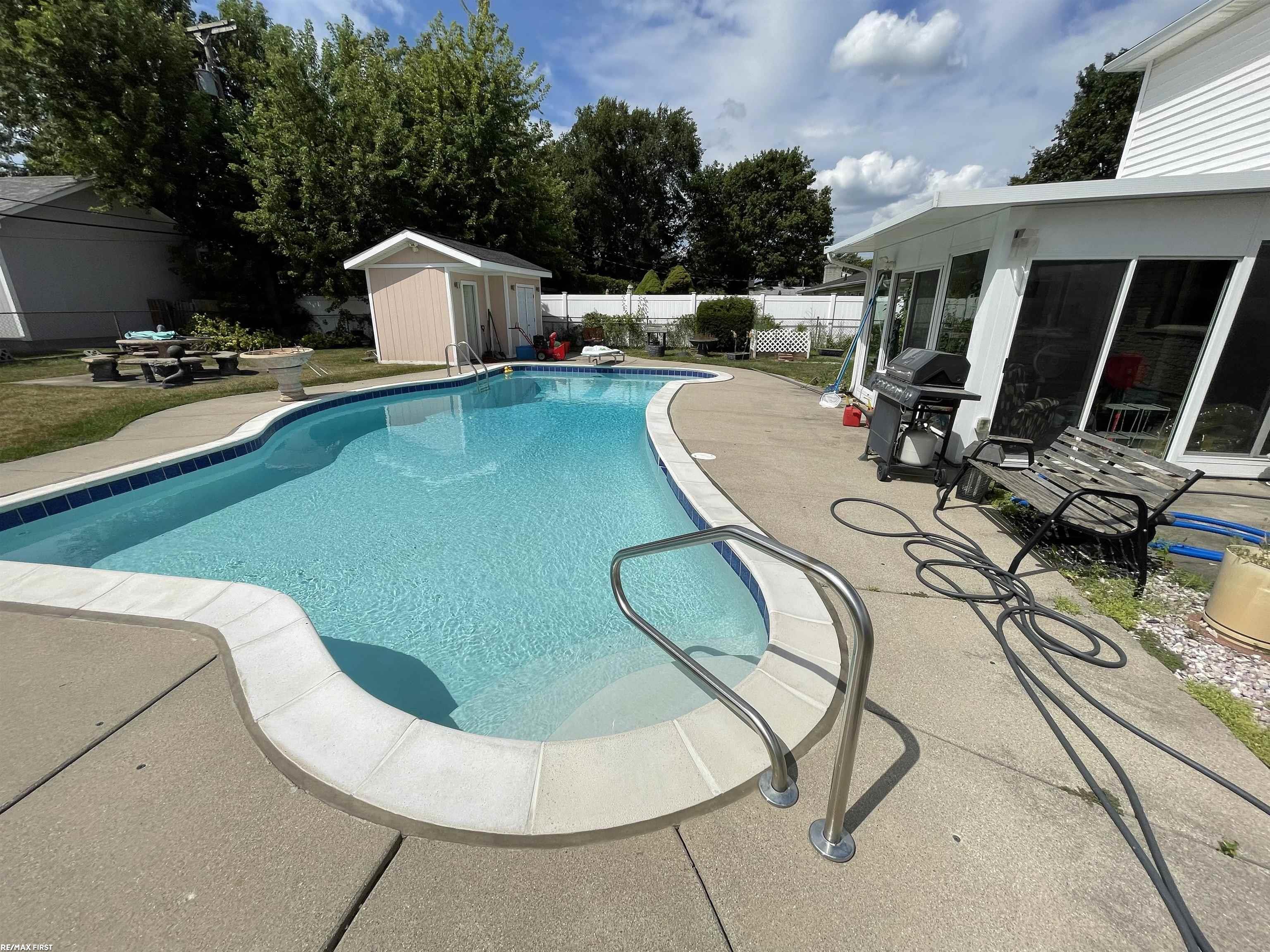 5th image of 36851 Maas Dr, Sterling Heights, MI 48312 | MLS# 58050219088