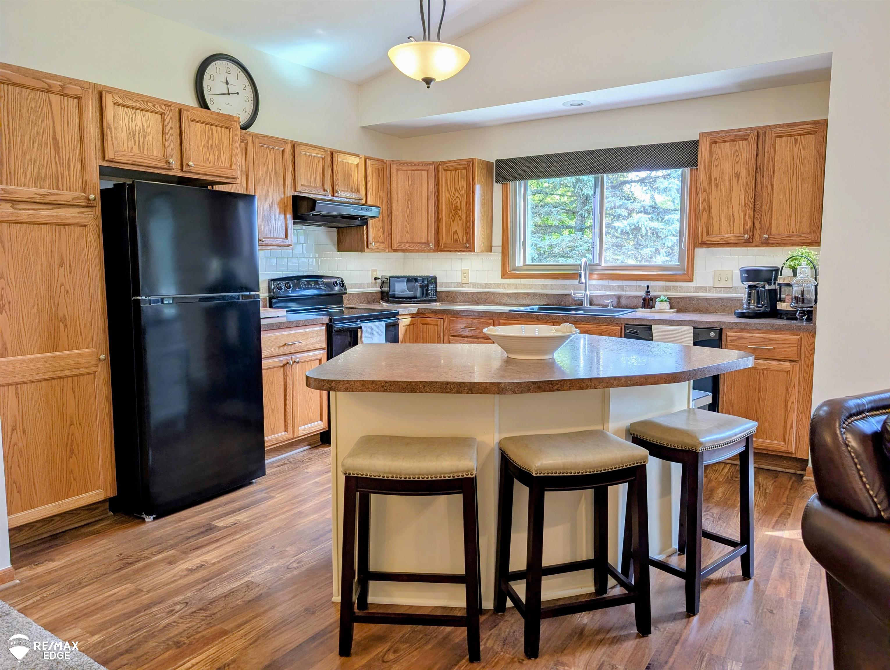 Listing Photo 5 - Condo for sale in building located at 9292 Monica Dr, Davison, MI 48423