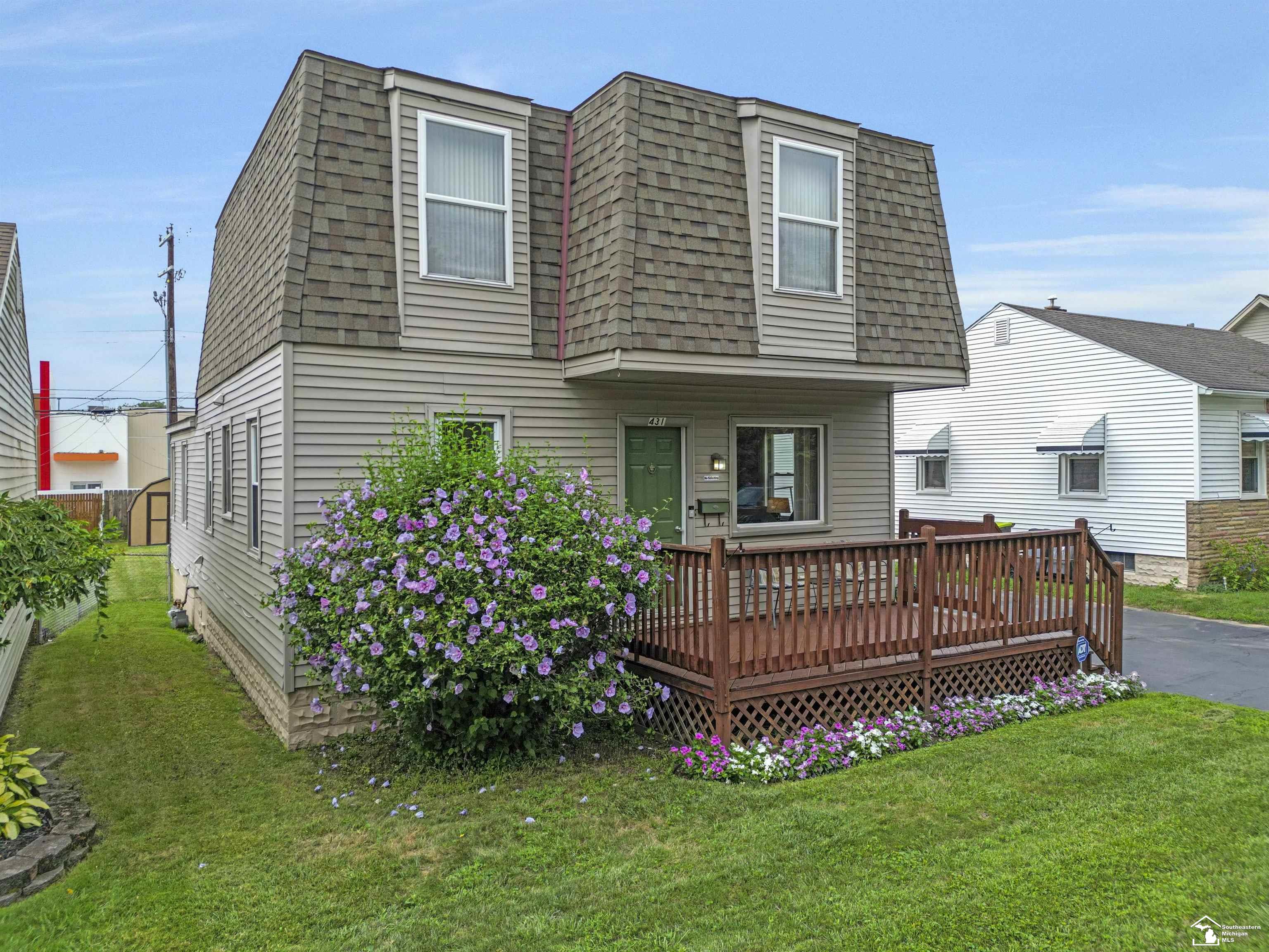 2nd image of 431 Bentley Dr, Monroe, MI 48162 | MLS# 50219141