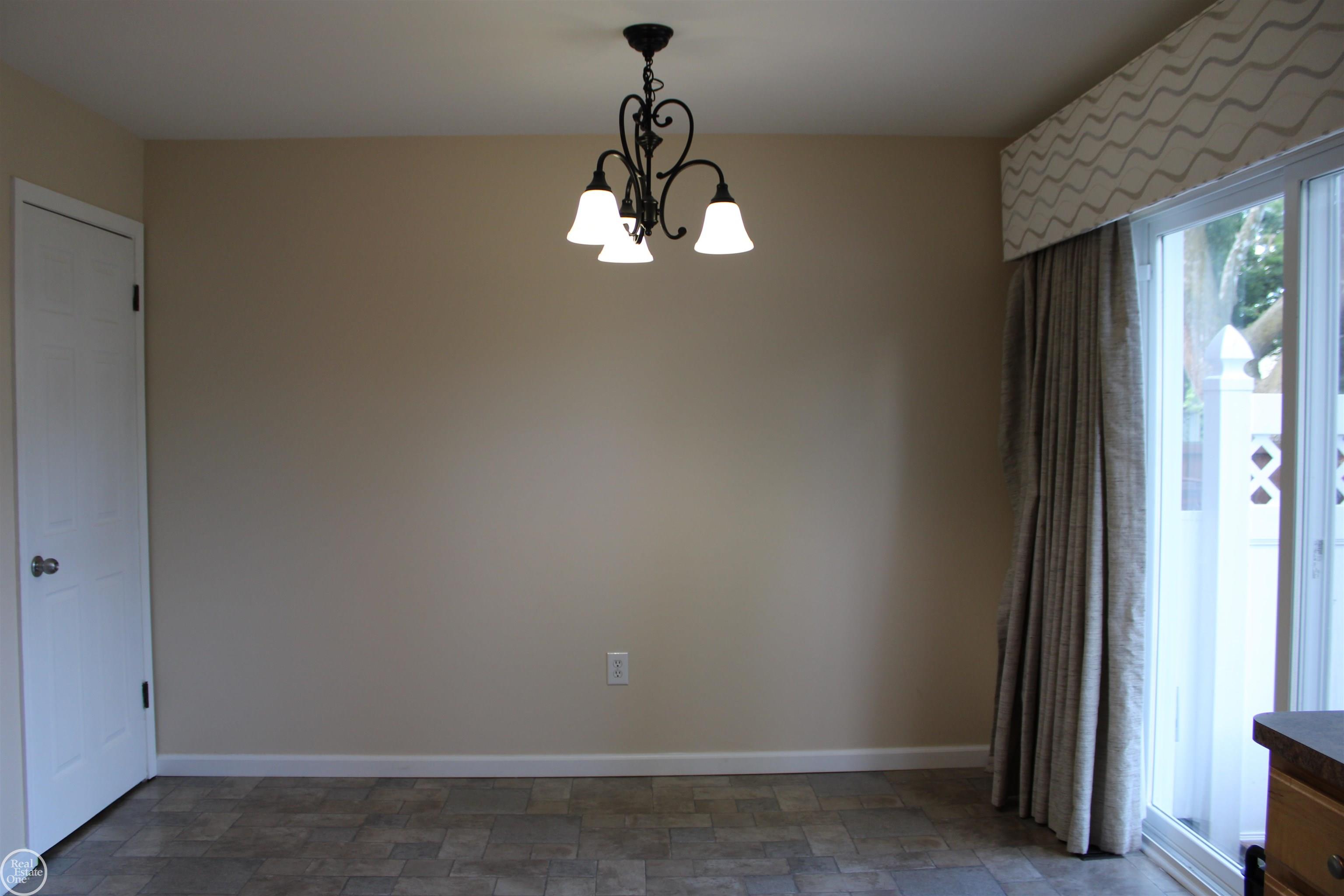Photo 4 of Single family home for sale at 45731 Kensington St, Utica, MI 48317 | MLS# 58050219197 | Listing updated on 2026-09-17
