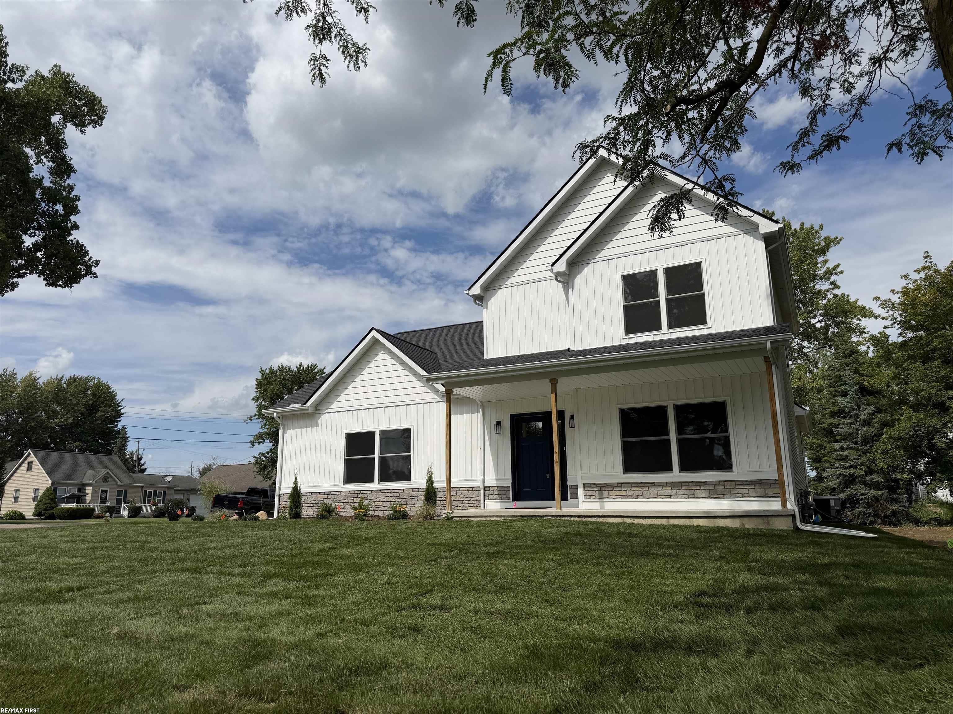 Photo 2 of Single family home for sale at 26827 Alma St, Chesterfield, MI 48051 | MLS# 58050219207 | Listing updated on 2026-09-16