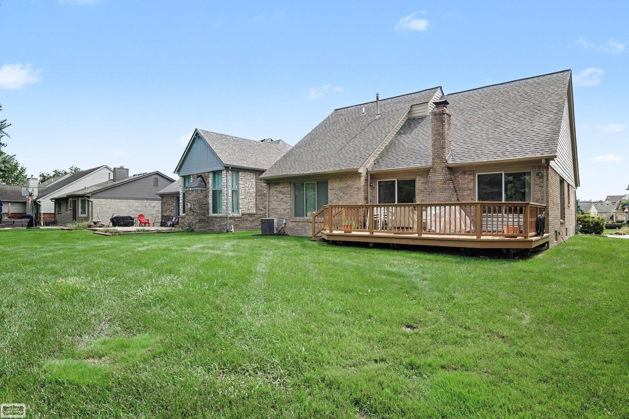 Photo 3 of Condo for sale at 16371 Paint Crk Cir, Macomb, MI 48042 | MLS# 58050219232 | Listing updated on 2026-09-16