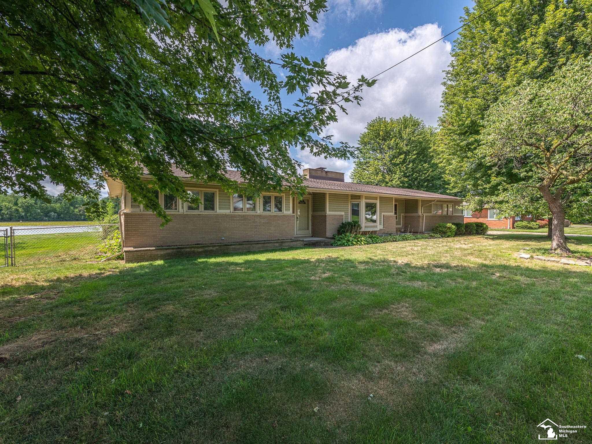 Listing photo, Flat Rock