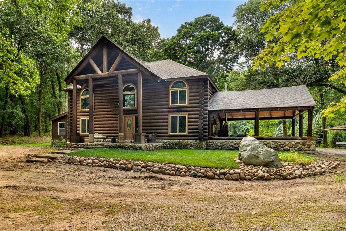 Photo 1 of Single family home for sale at 9505 Joel Rd, Holly, MI 48442 | MLS# 58050219287 | Listing updated on 2026-09-19