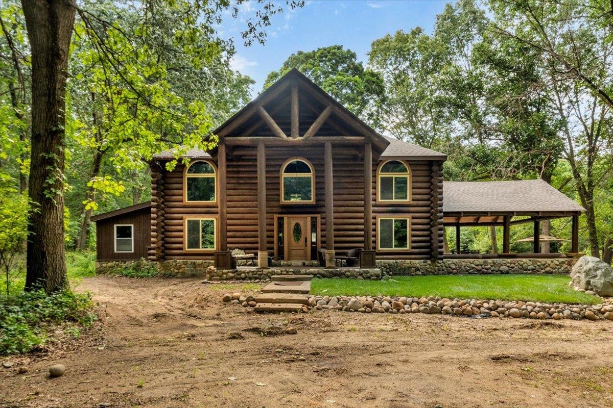Photo 3 of Single family home for sale at 9505 Joel Rd, Holly, MI 48442 | MLS# 58050219287 | Listing updated on 2026-09-19