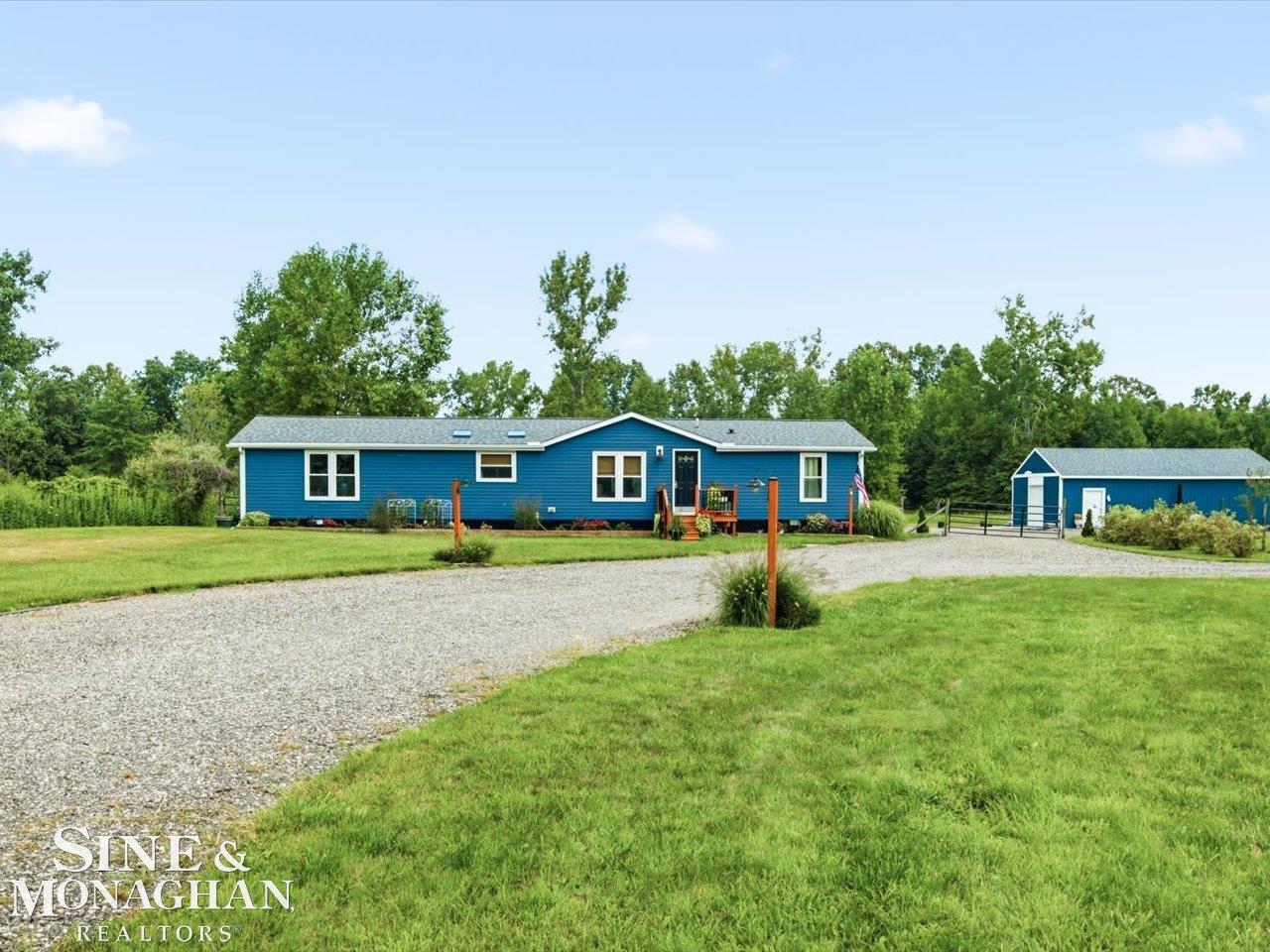 1st image of 9558 Arnold Rd, Fair Haven, MI 48023 | MLS# 50219319
