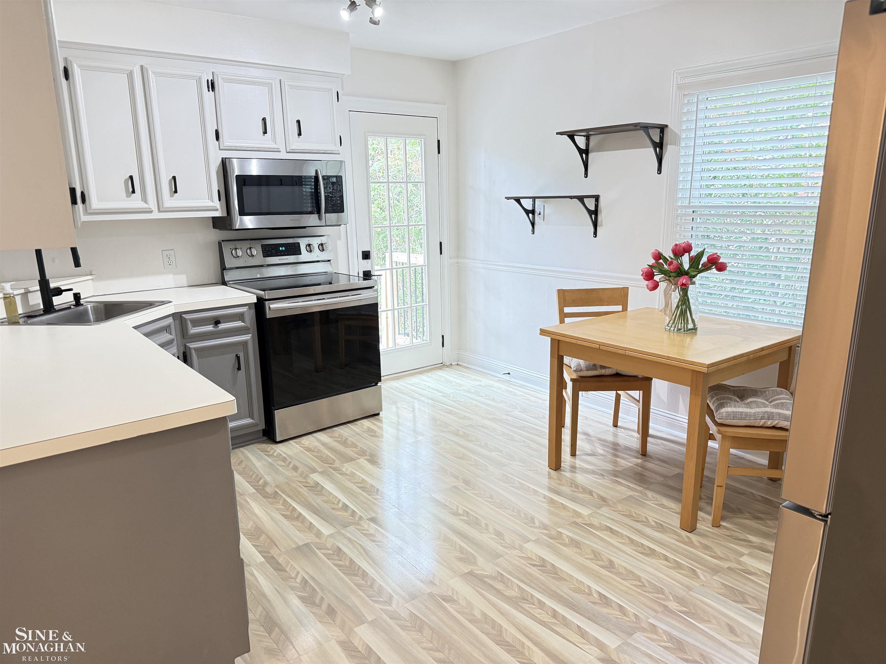 5th image of 21152 Lancaster Rd, Harper Woods, MI 48225 | MLS# 50219331