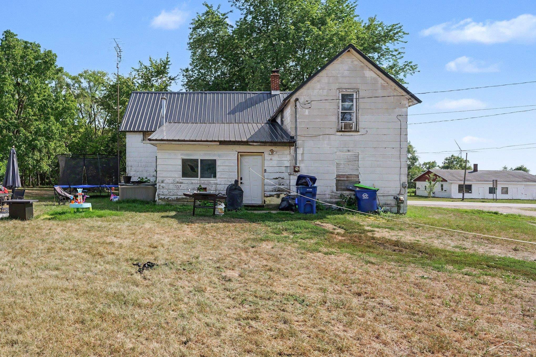 3rd image of 490 W Saginaw St, Breckenridge, MI 48615 | MLS# 50219394