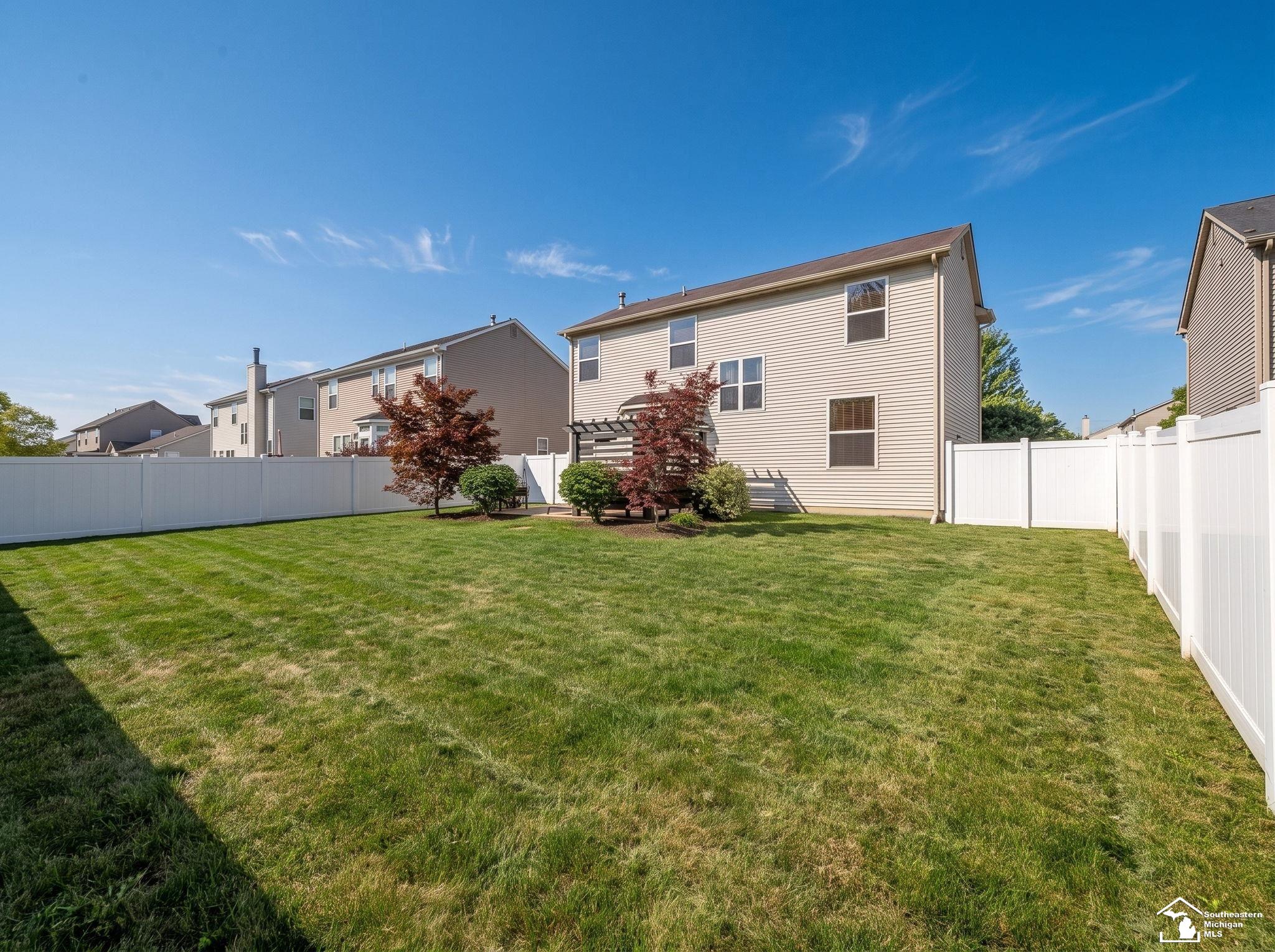 4th image of 697 Red Fox Trl, Dundee, MI 48131 | MLS# 50219398