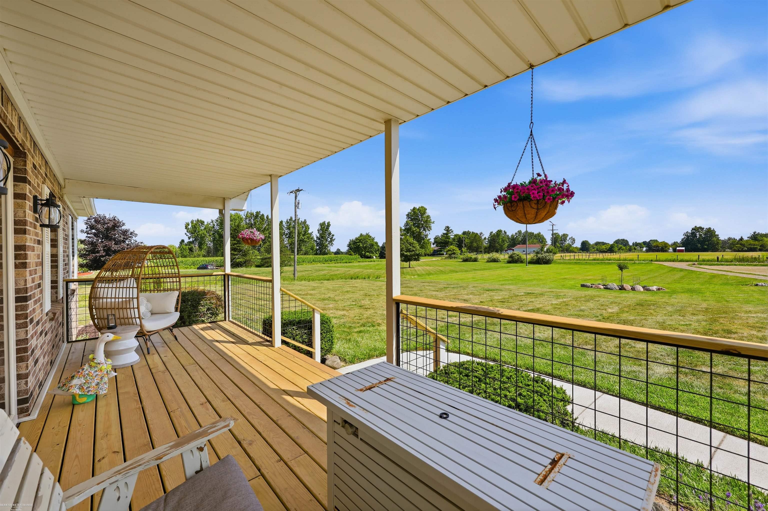 3156 Howland Road photo 6