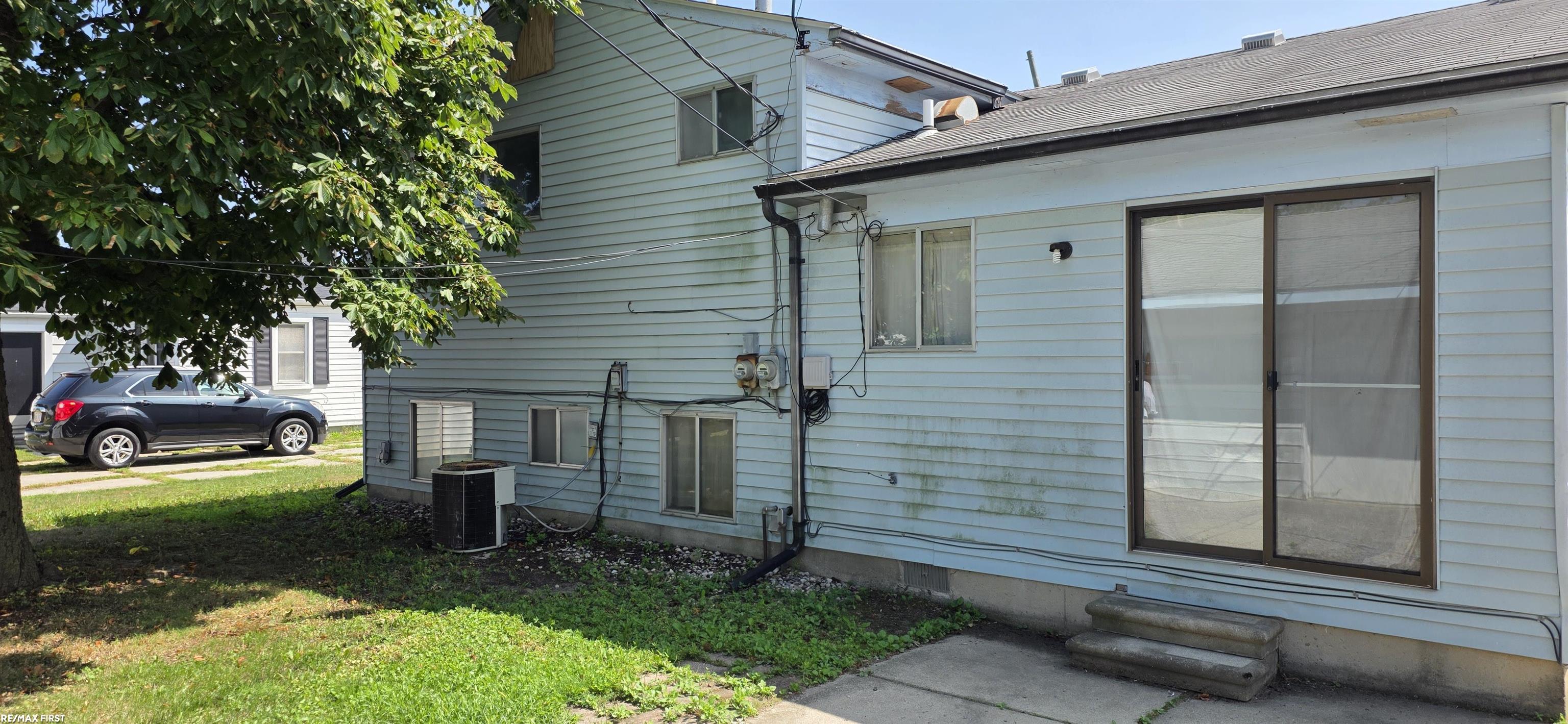 2nd image of 19285 E 14 Mile Rd, Clinton Township, MI 48035 | MLS# 50219410