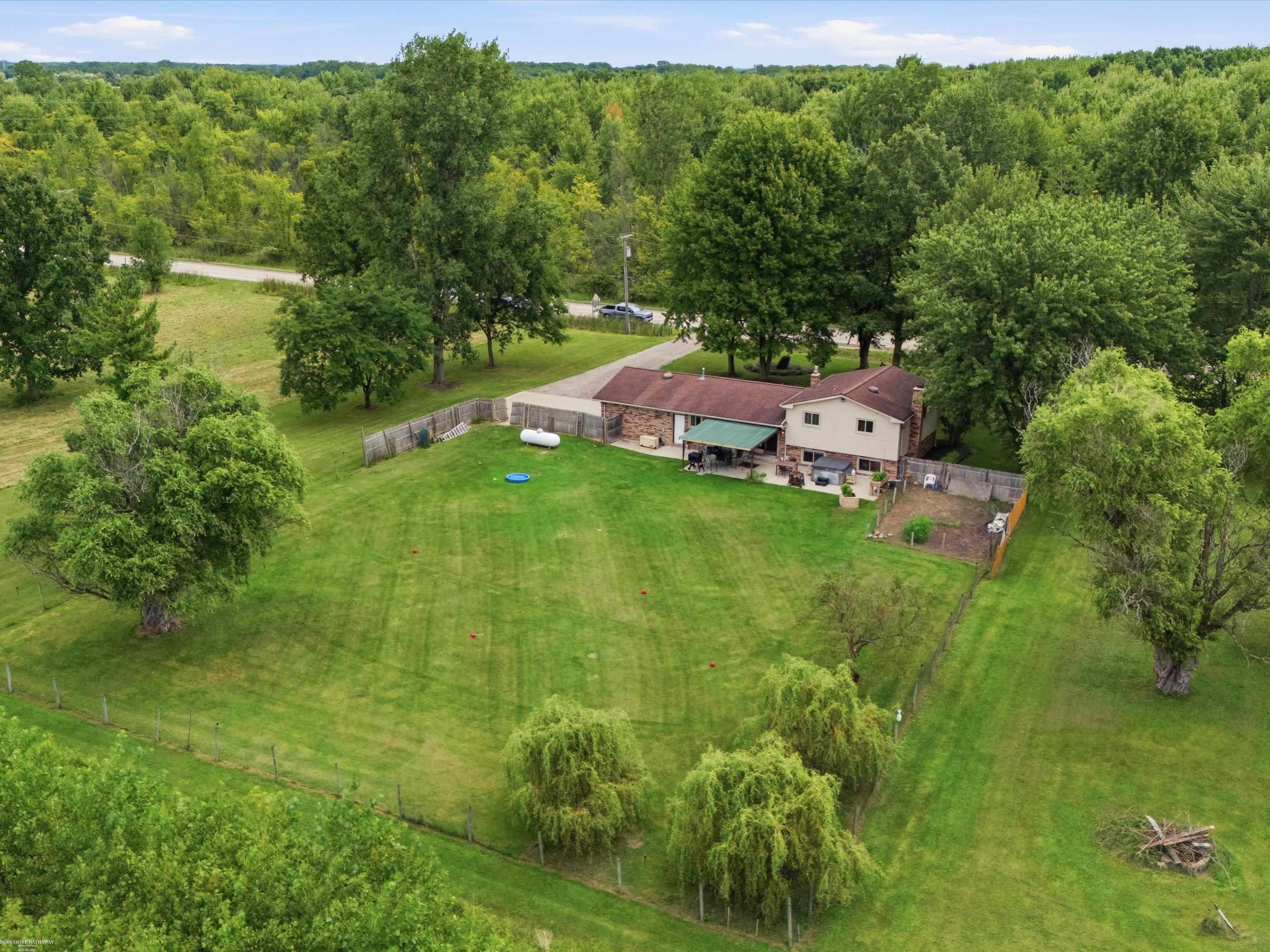 Photo 3 of Single family home for sale at 61111 Ray Center Rd, Ray Township Macomb, MI 48096 | MLS# 58050219412 | Listing updated on 2026-09-13