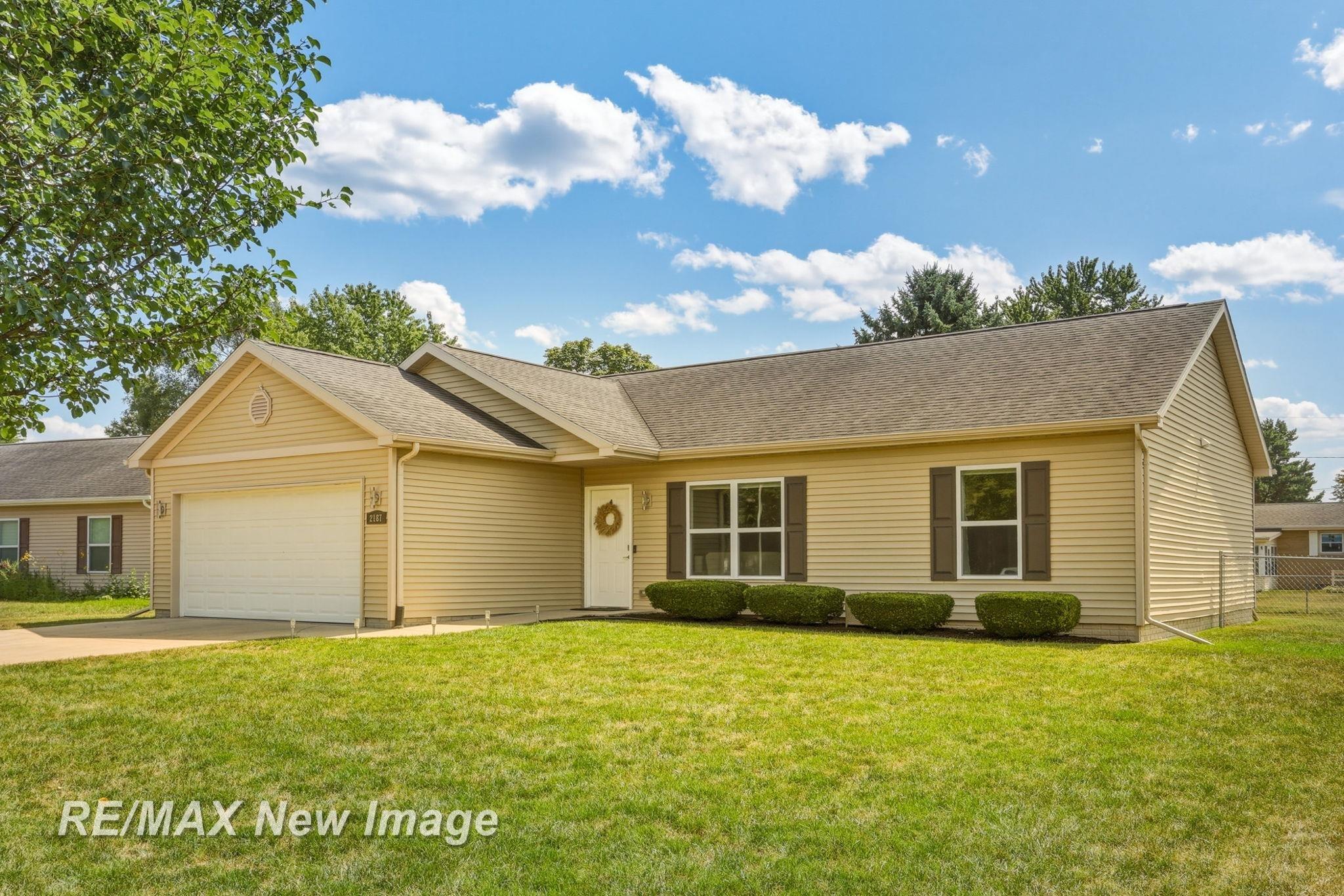Photo 2 of Single family home for sale at 2187 Moonglow Ct, Saginaw, MI 48603 | MLS# 50219432 | Listing updated on 2026-10-05