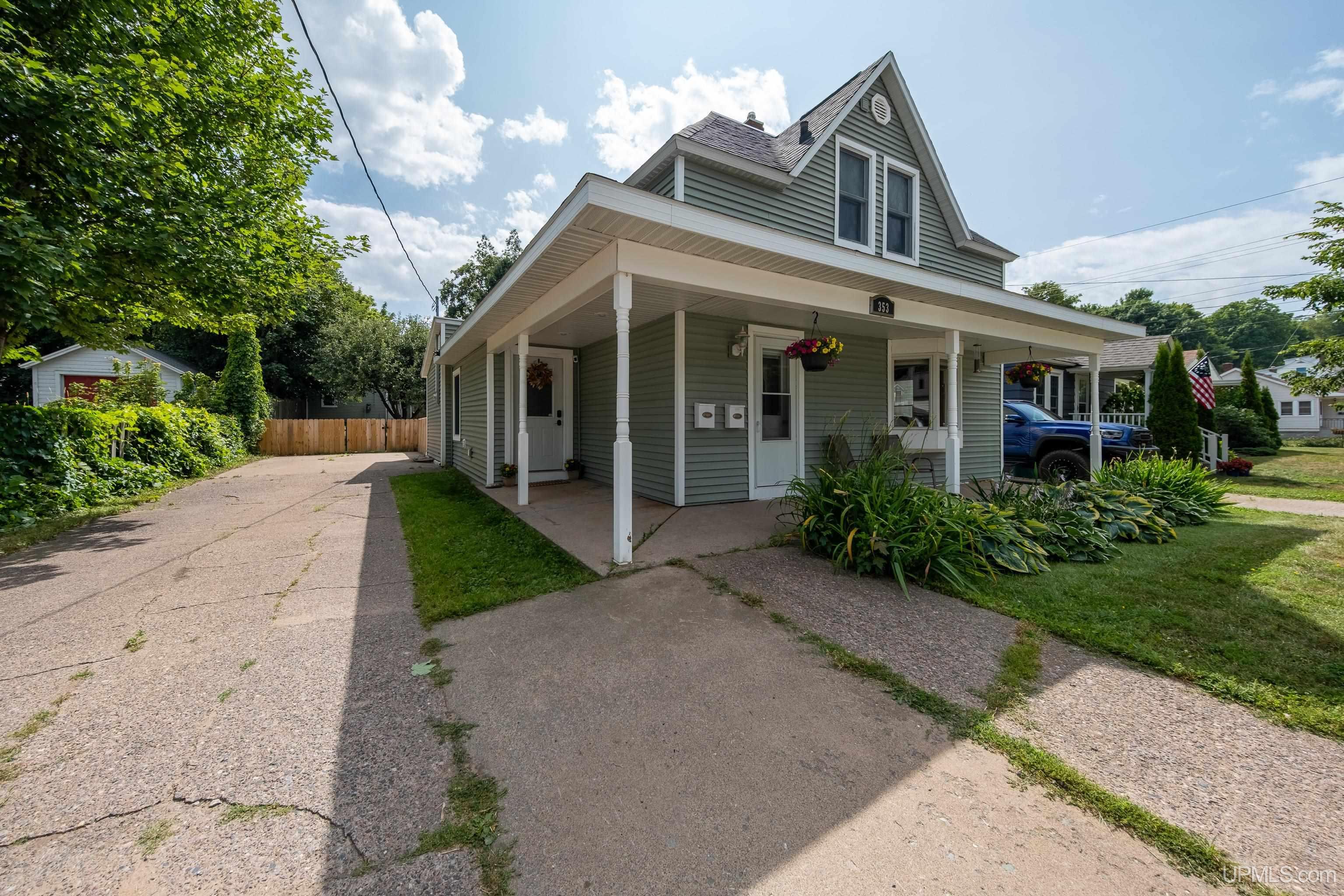 3rd image of 353 Blemhuber Ave, Marquette, MI 49855 | MLS# 50219442