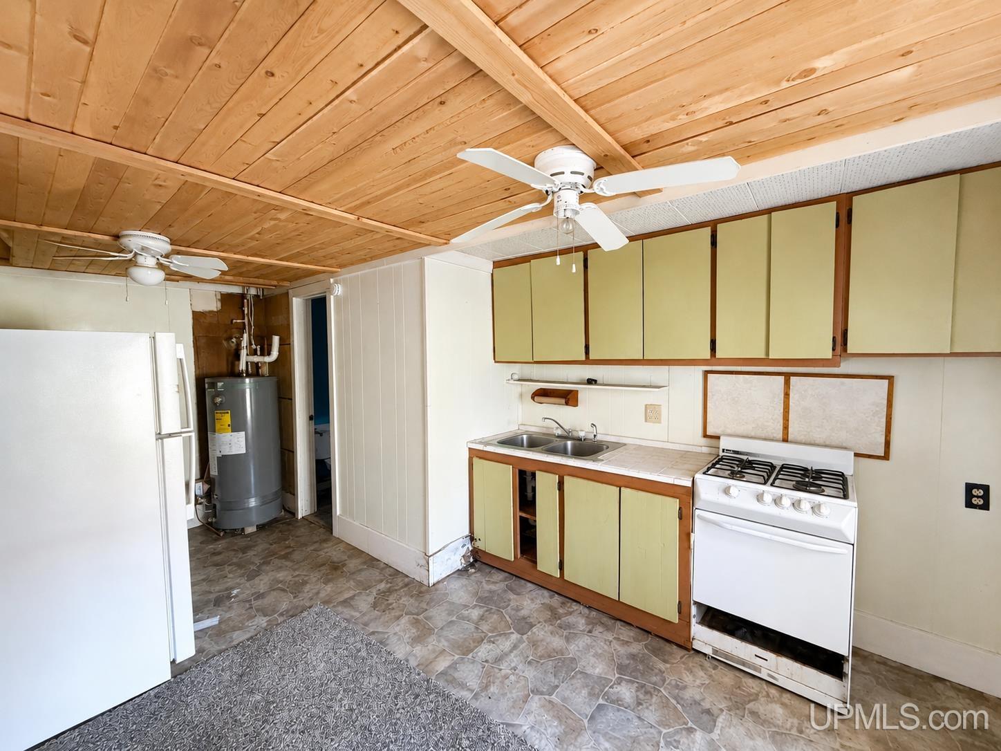 2nd image of 8786 5th St, Lake Linden, MI 49945 | MLS# 50219464