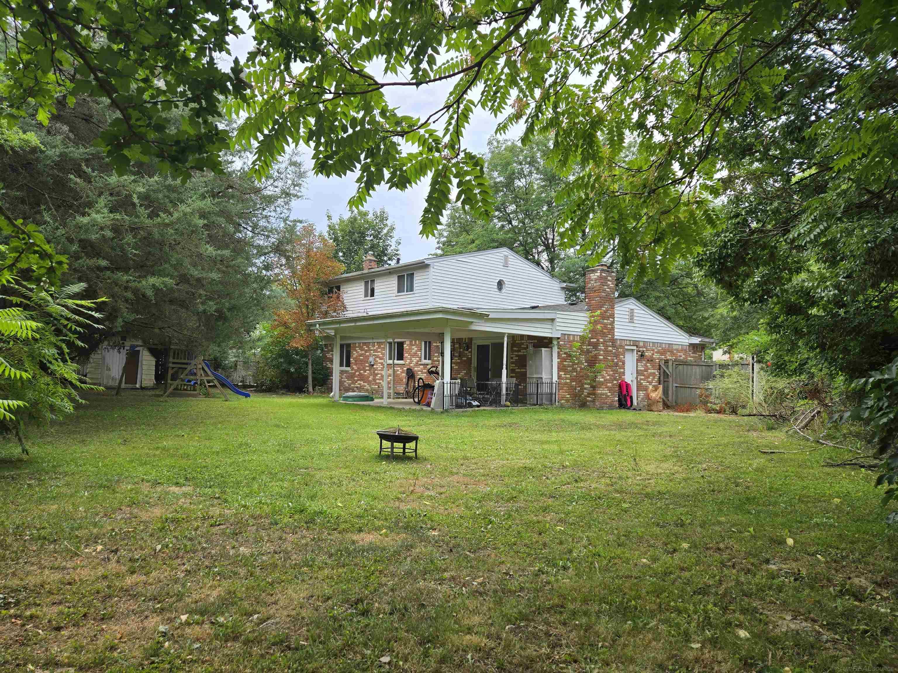 Photo 1 of Sale Pending at 35356 Monza Ct St, Sterling Heights City Macomb, MI 48312 | MLS# 58050219514 | Listing updated on 2026-09-18
