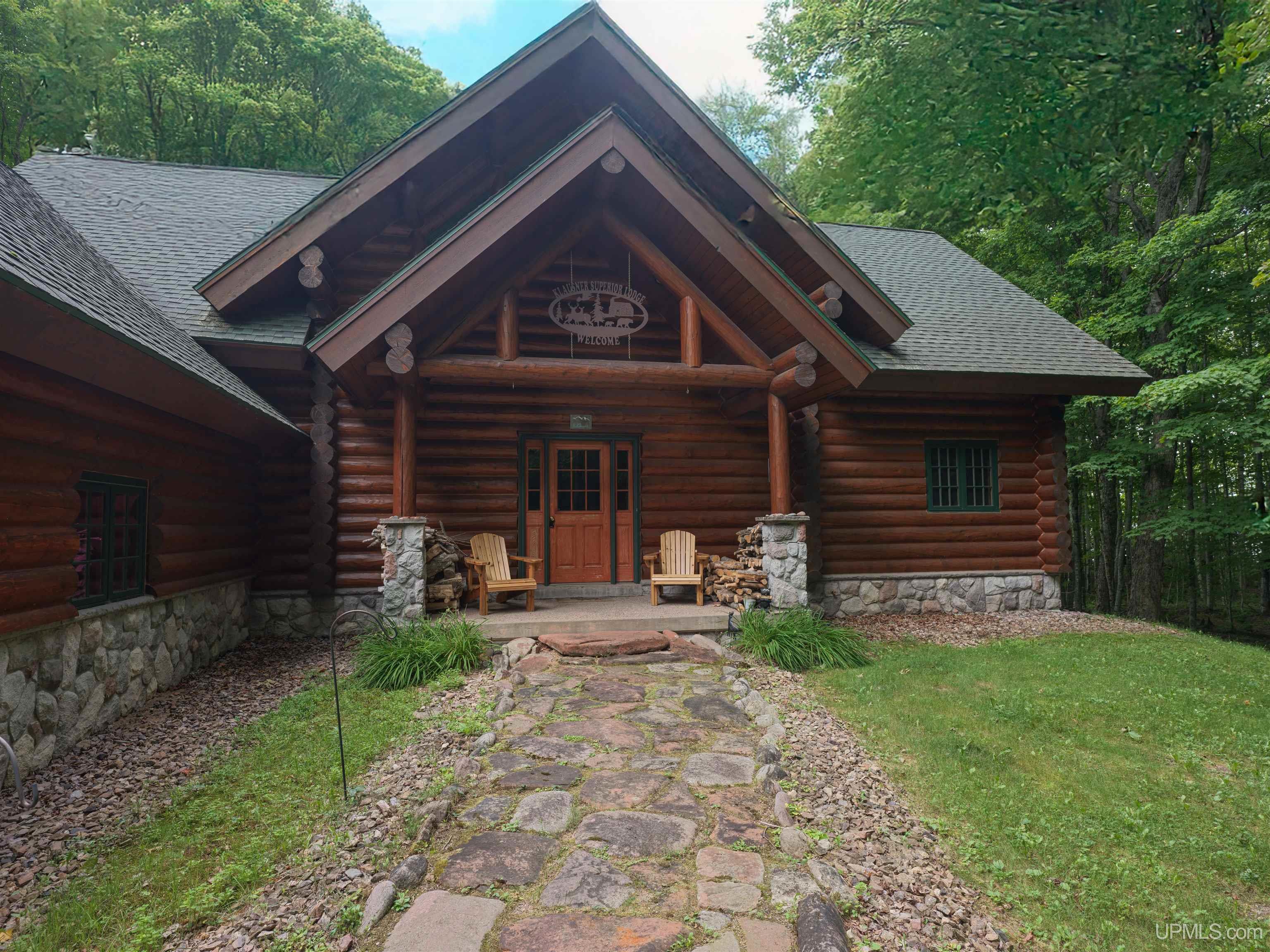 4th image of 9920 Shore Dr, Deerton, MI 49806 | MLS# 50219516