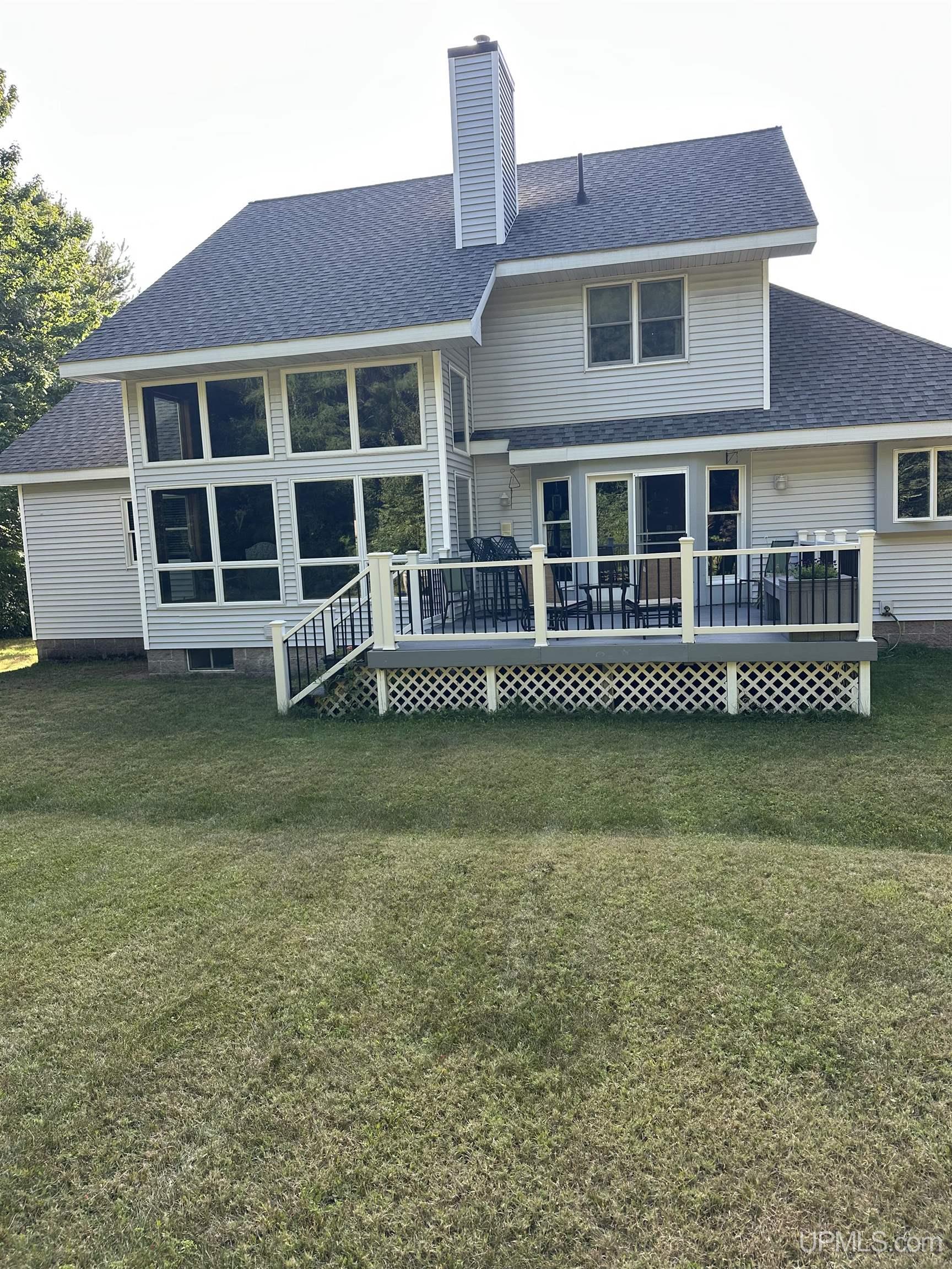 3rd image of 1411 Copper Dr, Hancock, MI 49930 | MLS# 50219523