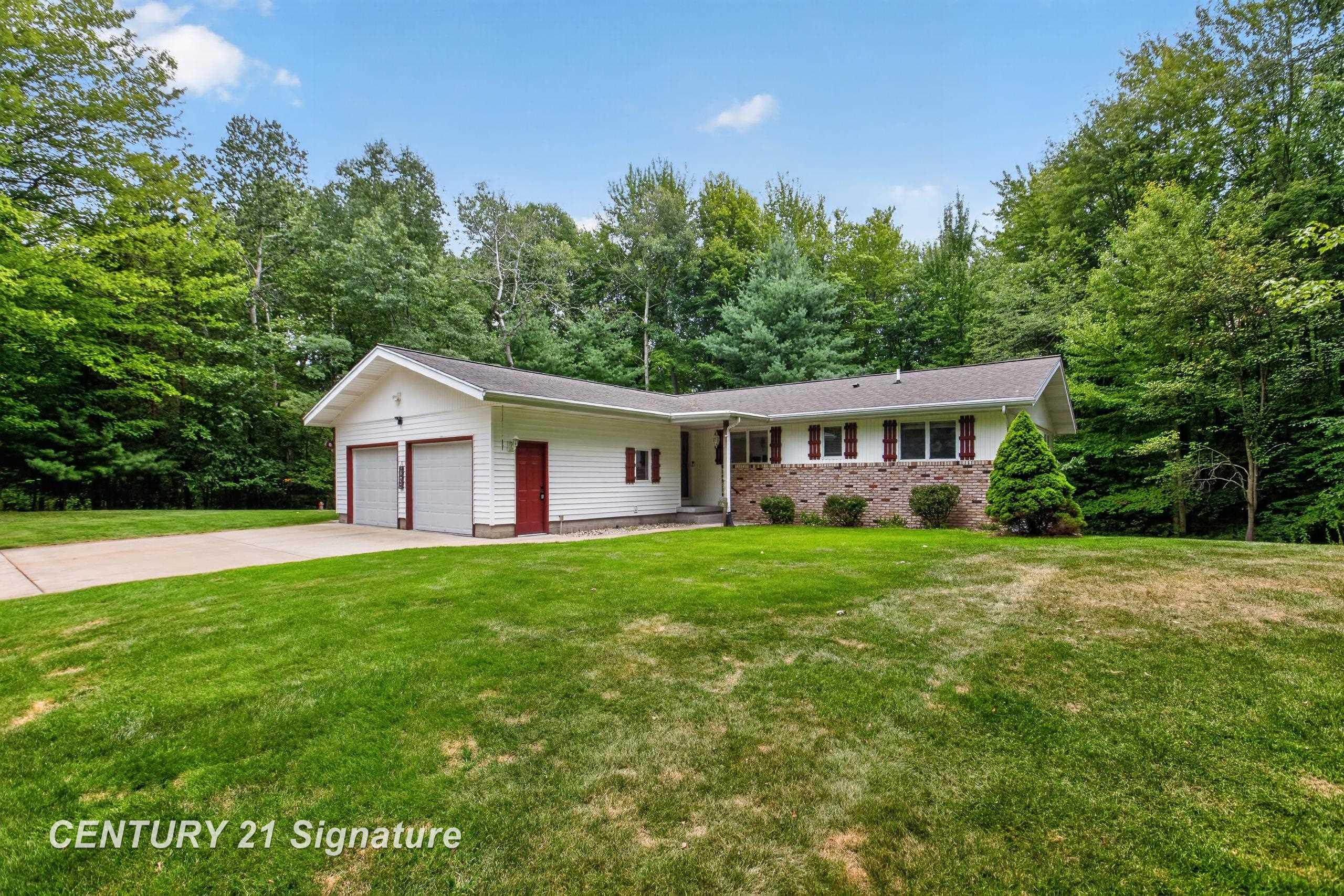 2nd image of 3846 E Monroe Rd, Midland, MI 48642 | MLS# 50219531
