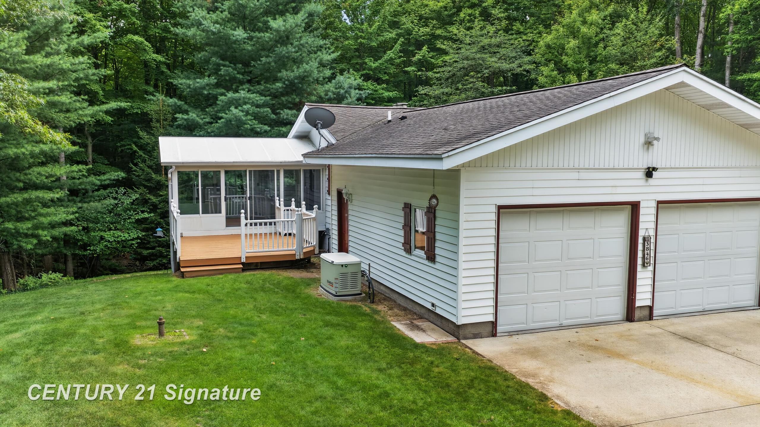 3rd image of 3846 E Monroe Rd, Midland, MI 48642 | MLS# 50219531