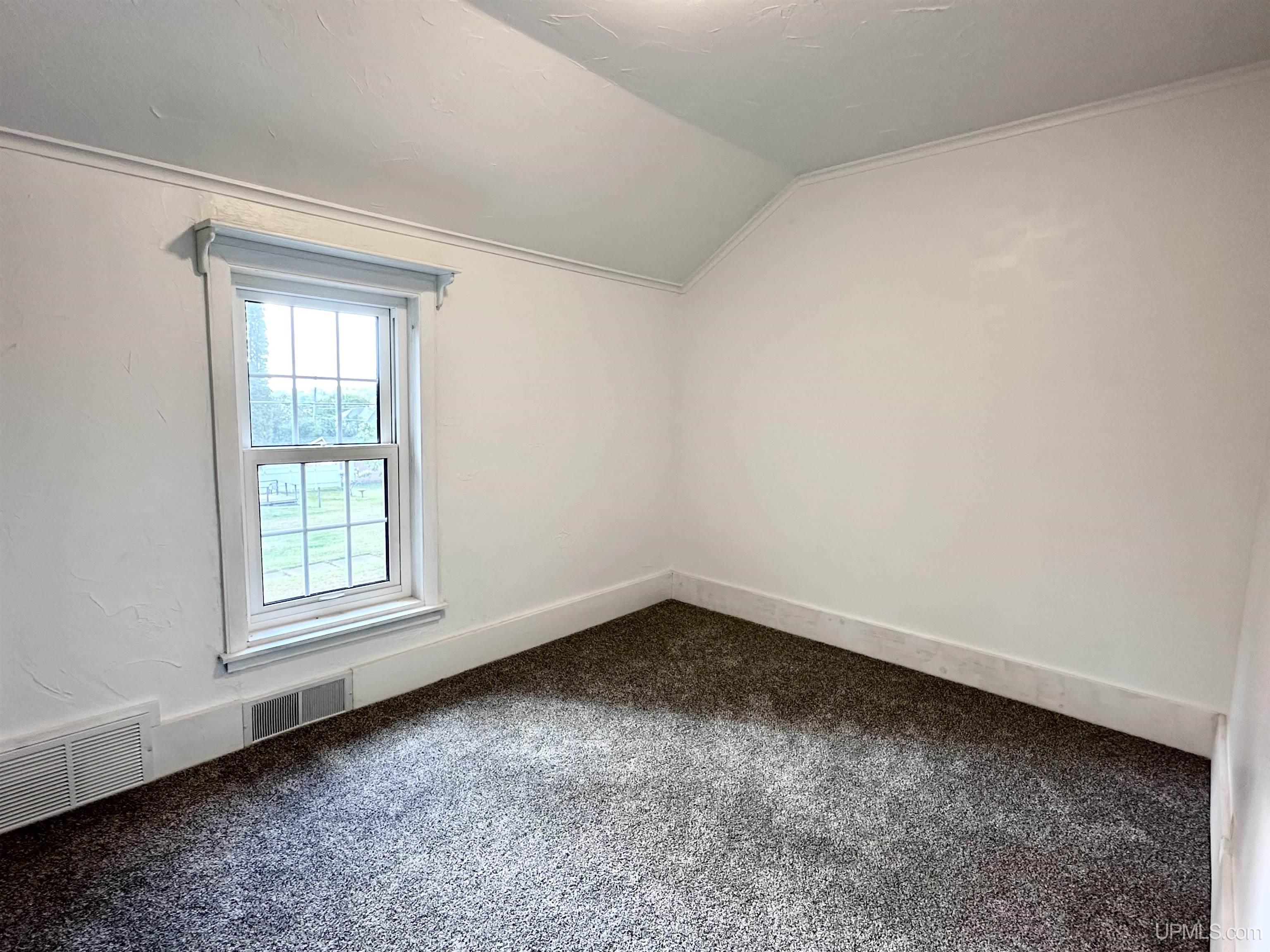 500 E B Street