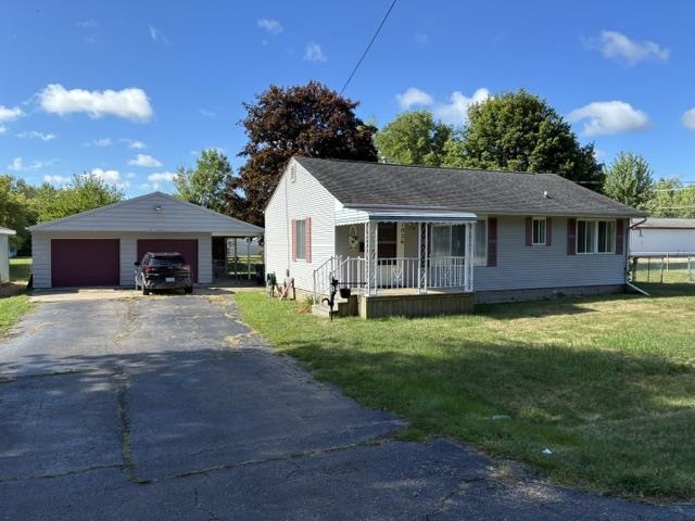 2nd image of 1026 Washington Dr, Flint, MI 48507 | MLS# 50219608