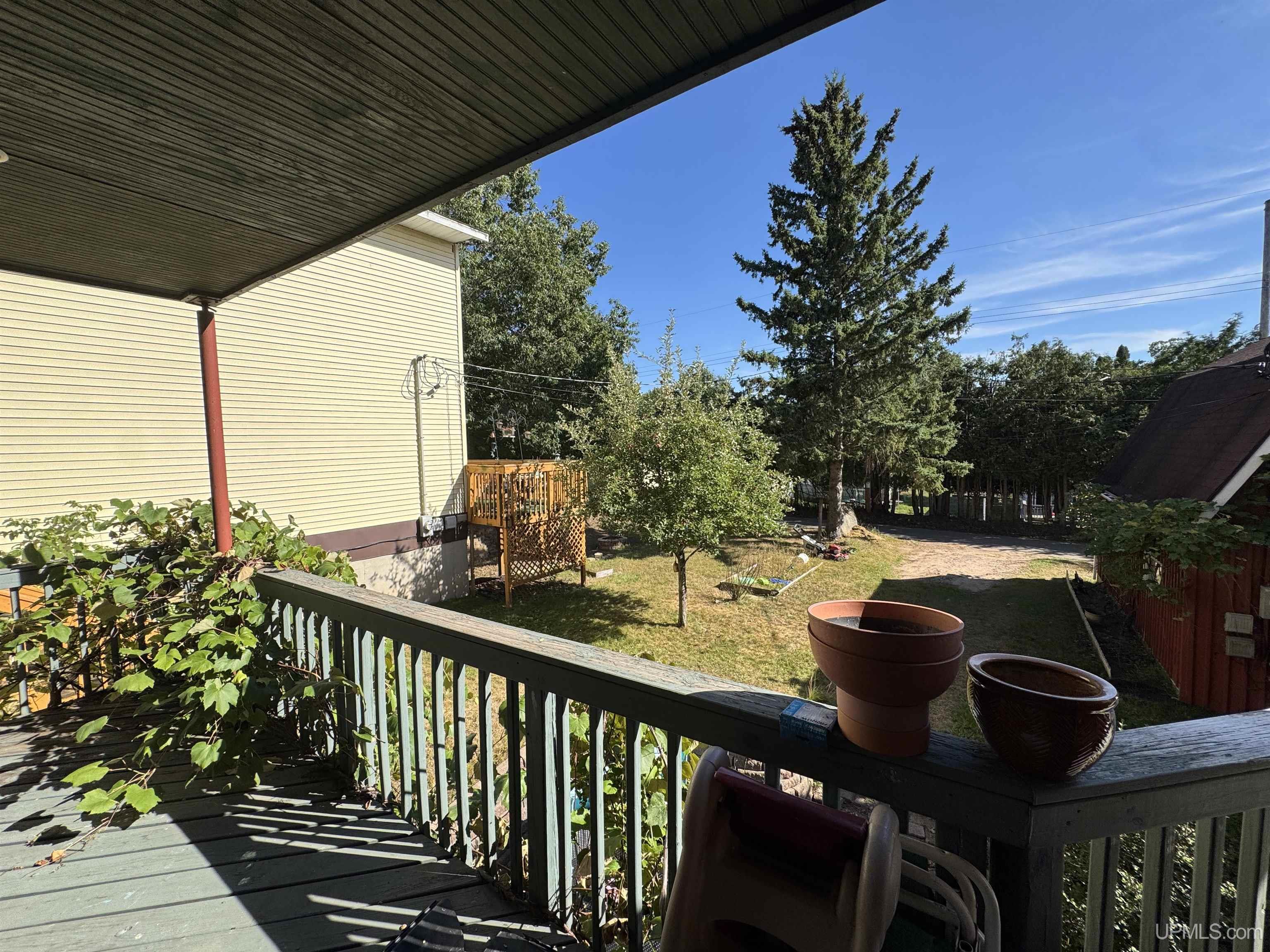 40th image of 817 E B St, Iron Mountain, MI 49801 | MLS# 50219653